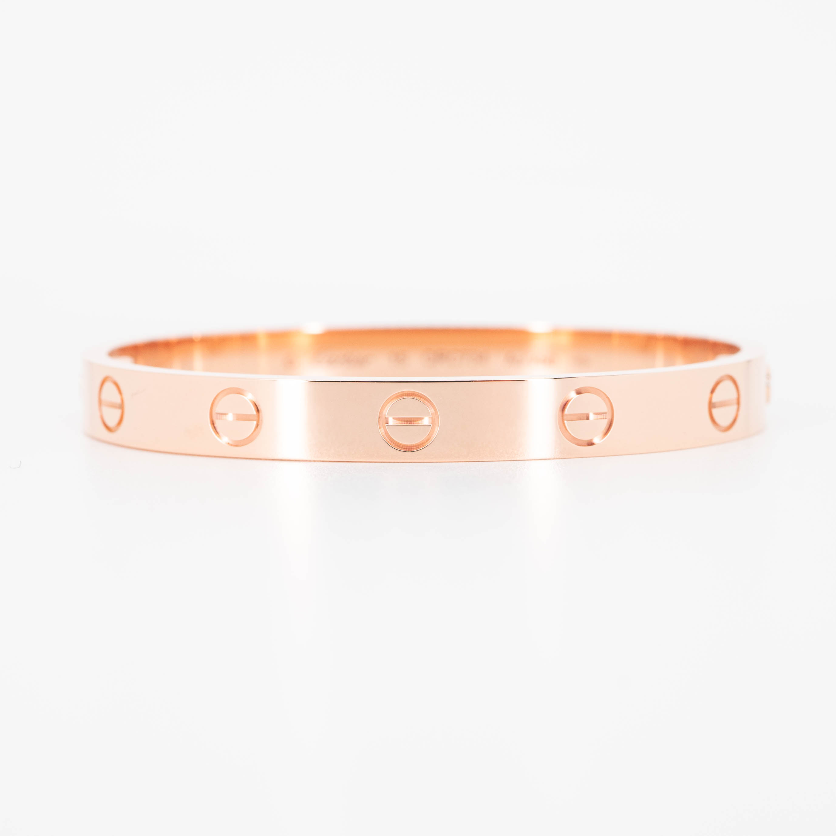 กำไล Cartier Love Bracelet ทองชมพู18K ไซส์15 (Used) +กล่องและการ์ดไทย2022
