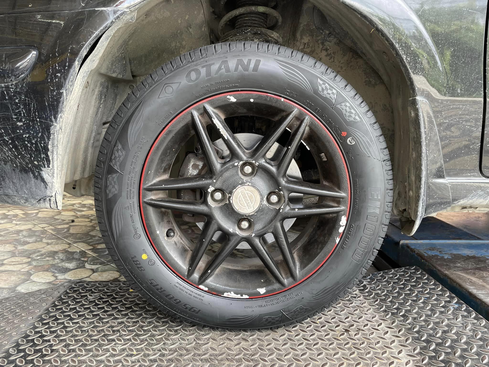 NISSAN_SUNNYเปลี่ยนยาง #OTANI #EK1000 195/60R15