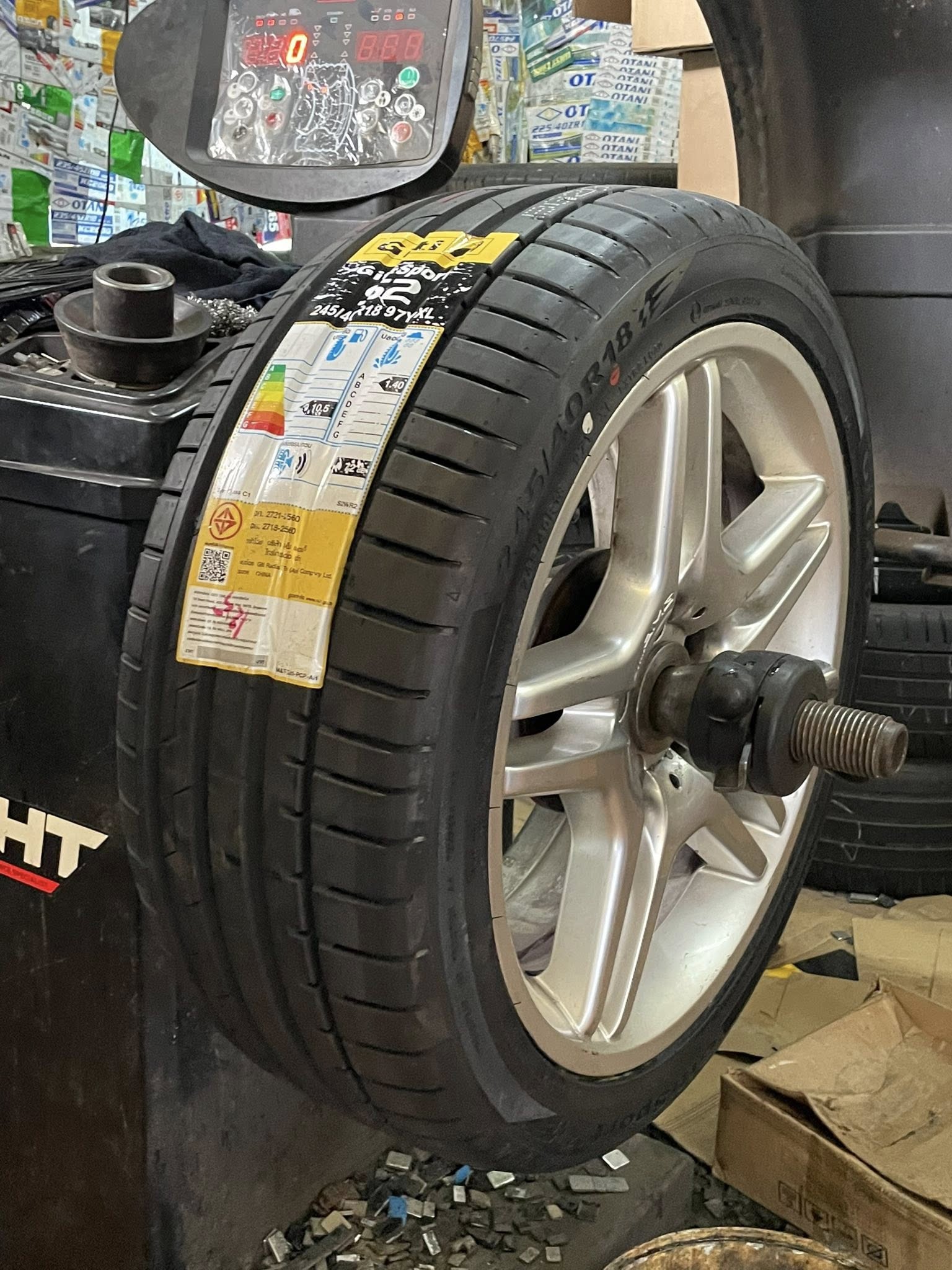 MercedesBenz #W211🛞 #Giti #SportS2 245/40R18 265/35R18