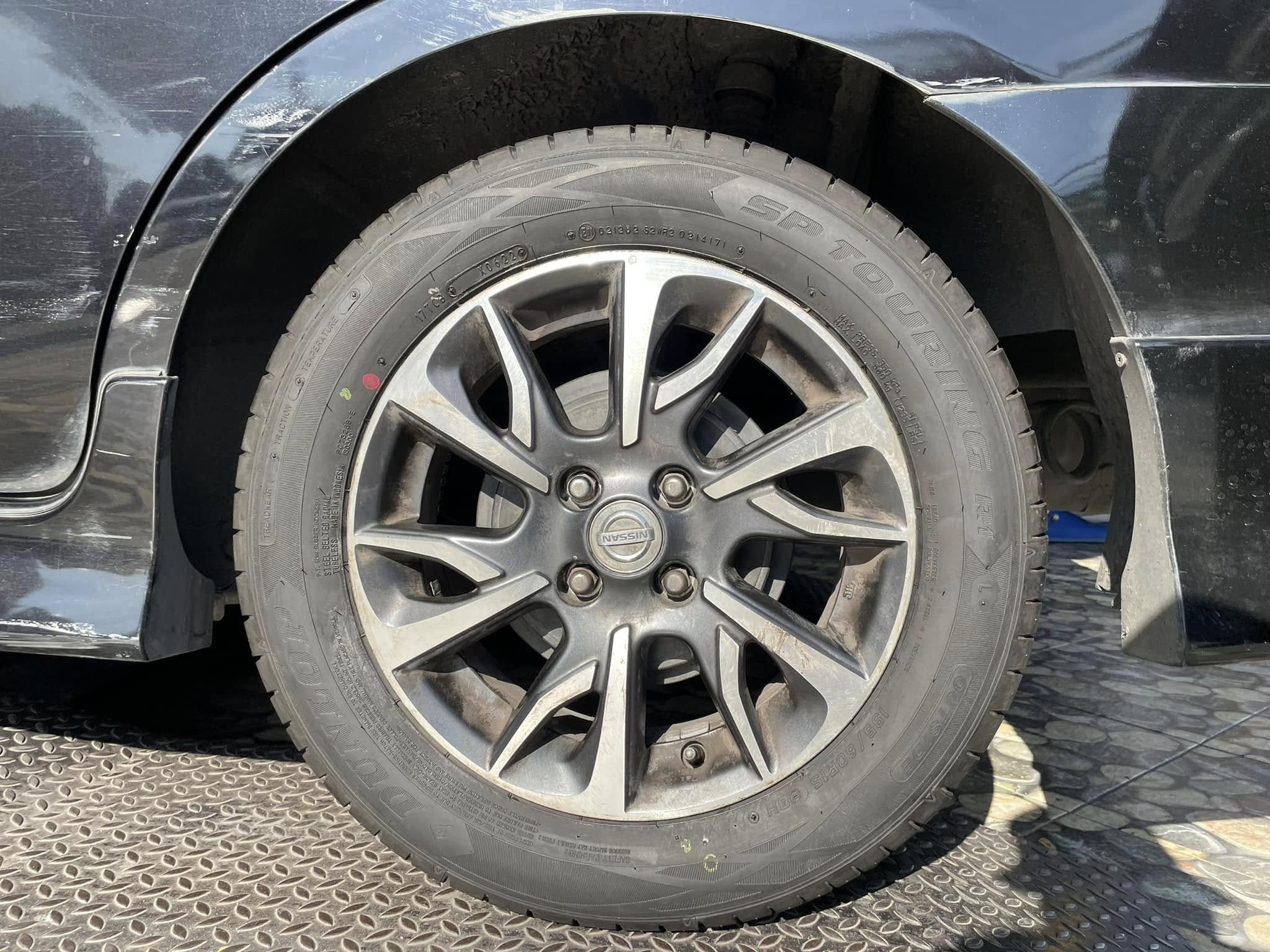 🛞❤️ #NISSAN_ALMERA 🚘เปลี่ยนยาง 🐘#DUNLOP #SP #TOURING #R1 195/60R15 ❤️ 🛞 #บริการตั้งลงศูนย์🛠