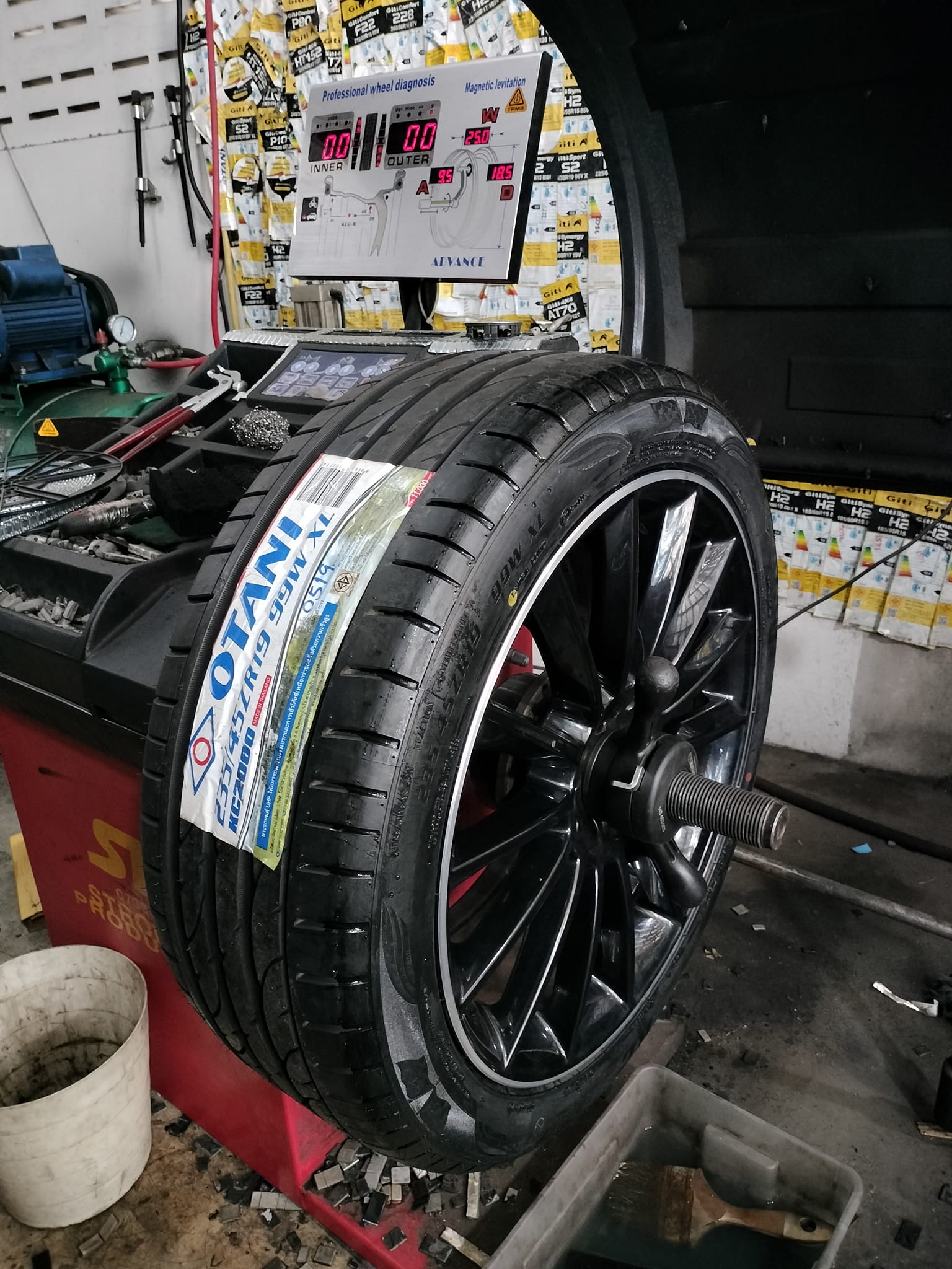 #BENZ_GLA250 #OTANI_KC2000_235/45R19