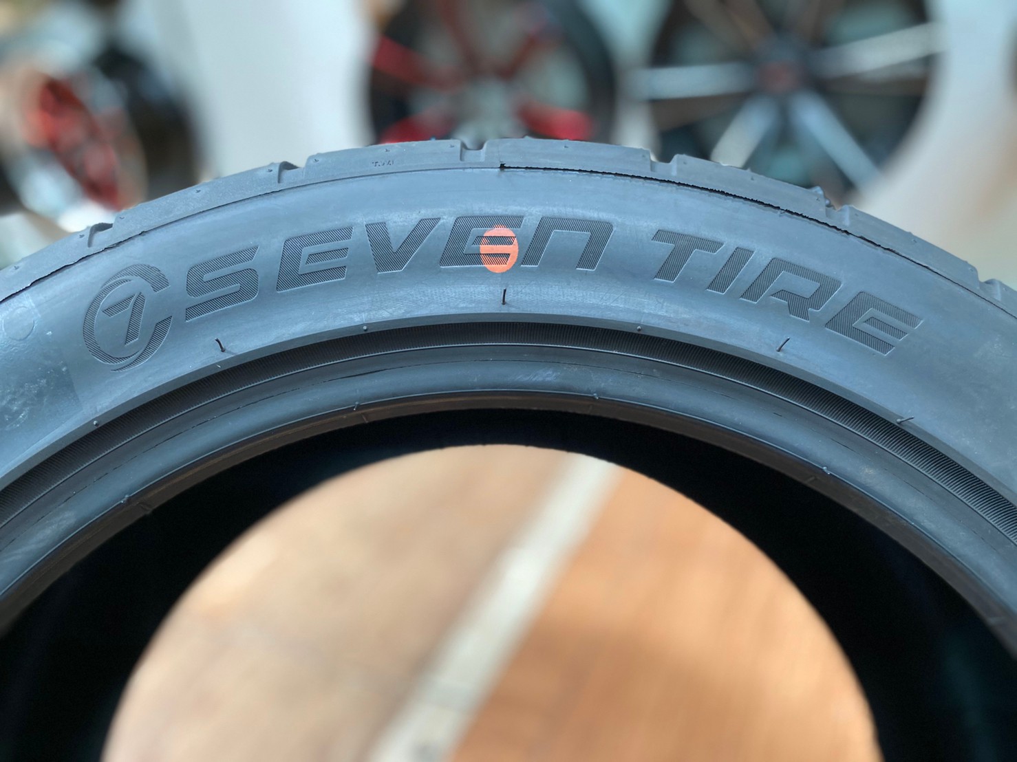 ยางลายซิ่ง Seven Tire RS-07 245/45R18 275/40R18 ยางนุ่มหนึบ ยางปี2020