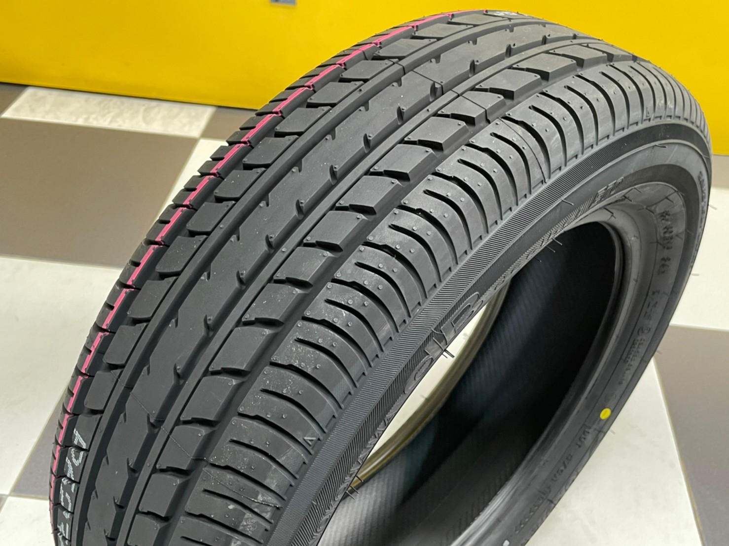 ยางใหม่YOKOHAMA ADVAN DB E70 185/60R15 ยางใหม่2022