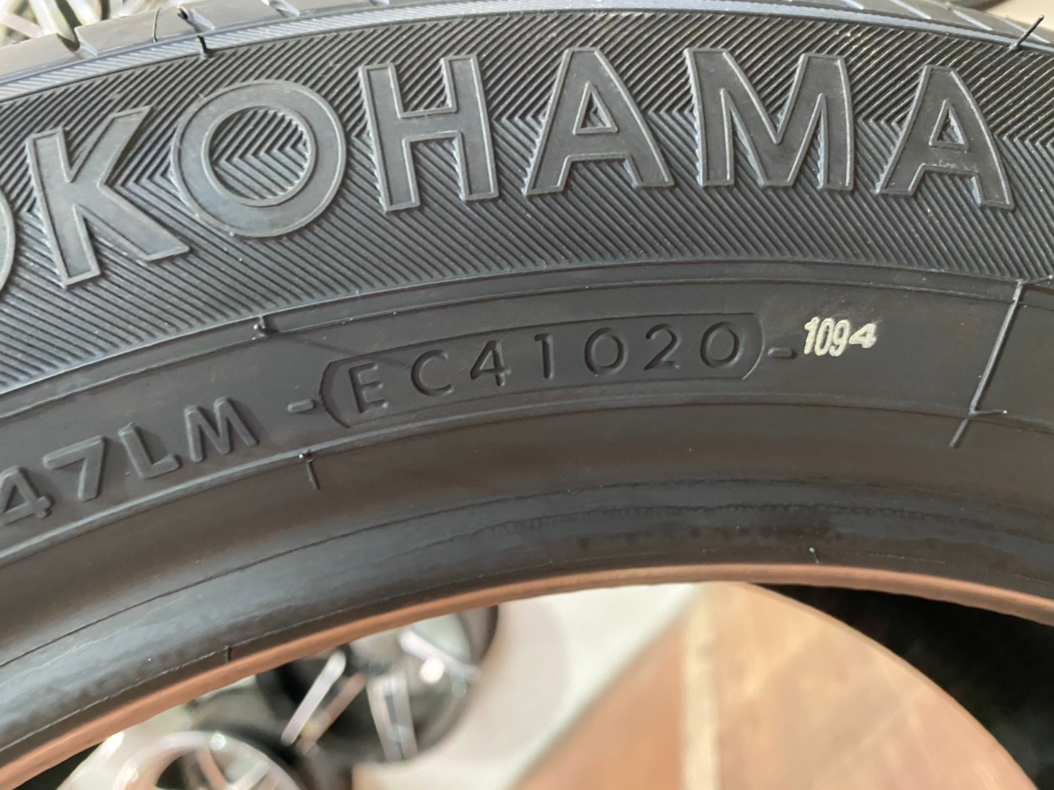 215/55R17 ยางใหม่ Yokohama BluEarth E70 ยางปี2020 ยางคุณภาพดี