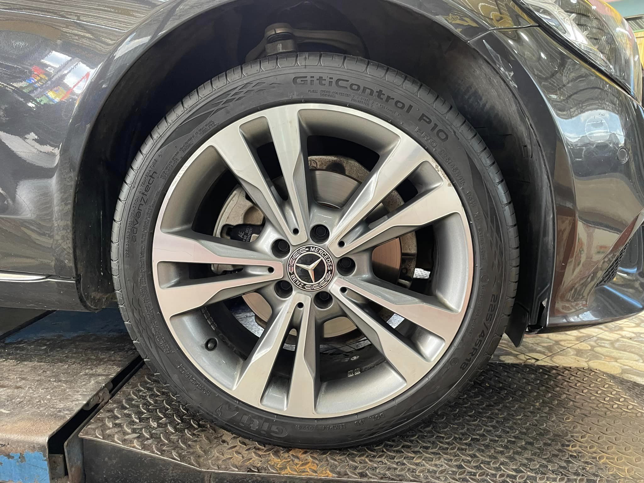 #BENZ_C220d ยางสมรรถนะสูง #GITI_CONTROL P10 225/45R18 #บริการตั้งศูนย์