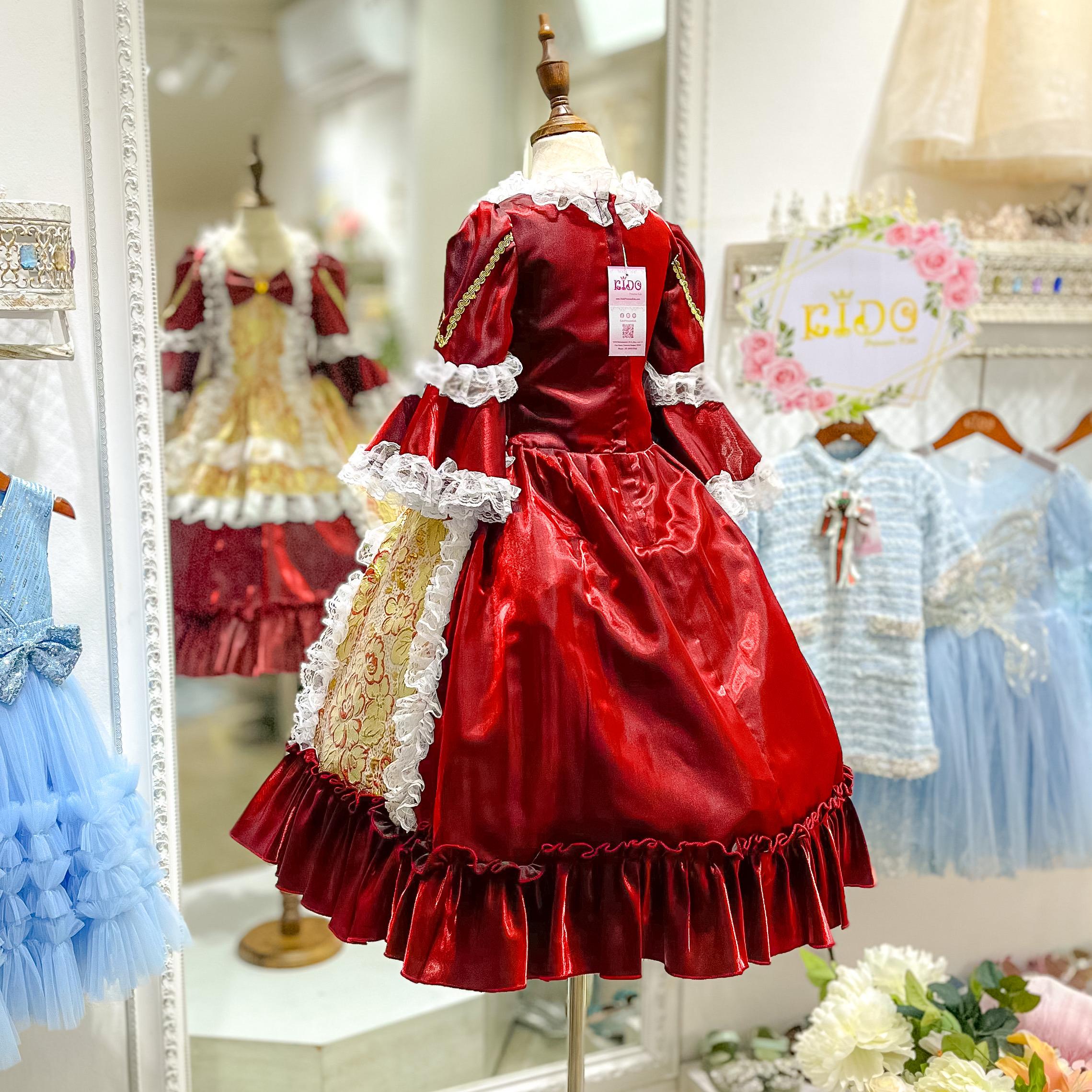 ชุดเดินแบบเด็ก(หน้าร้านอยู่รัชดา ลองได้ถ่ายรูปจากชุดจริง)W18432สีแดง ยุควิคตอเรีย กระโปรงยาว