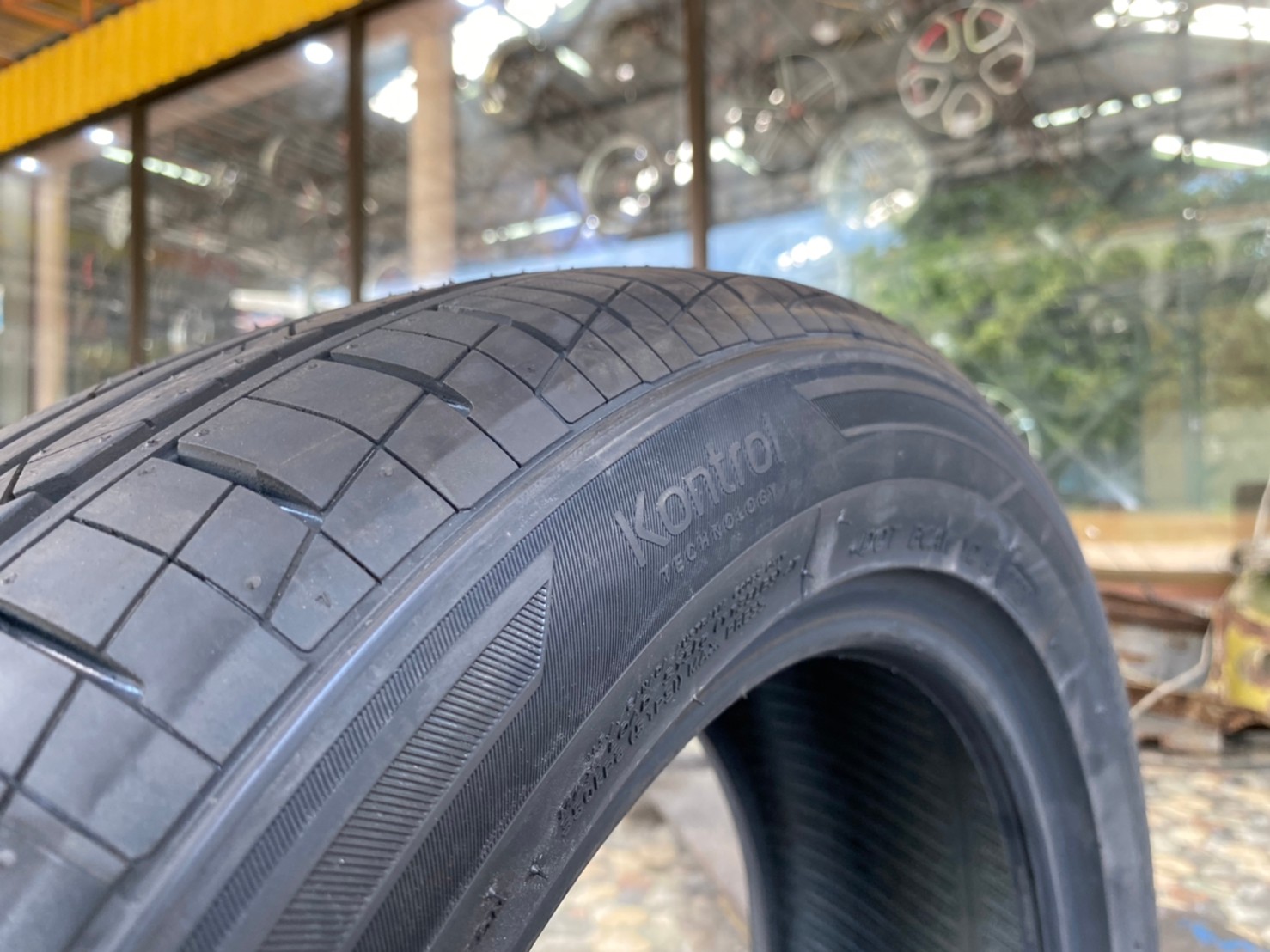 ยางใหม่ Hankook Kinergy 195/55R15 ยางนุ่มเงียบคุณภาพดี ยางใหม่ปี2020