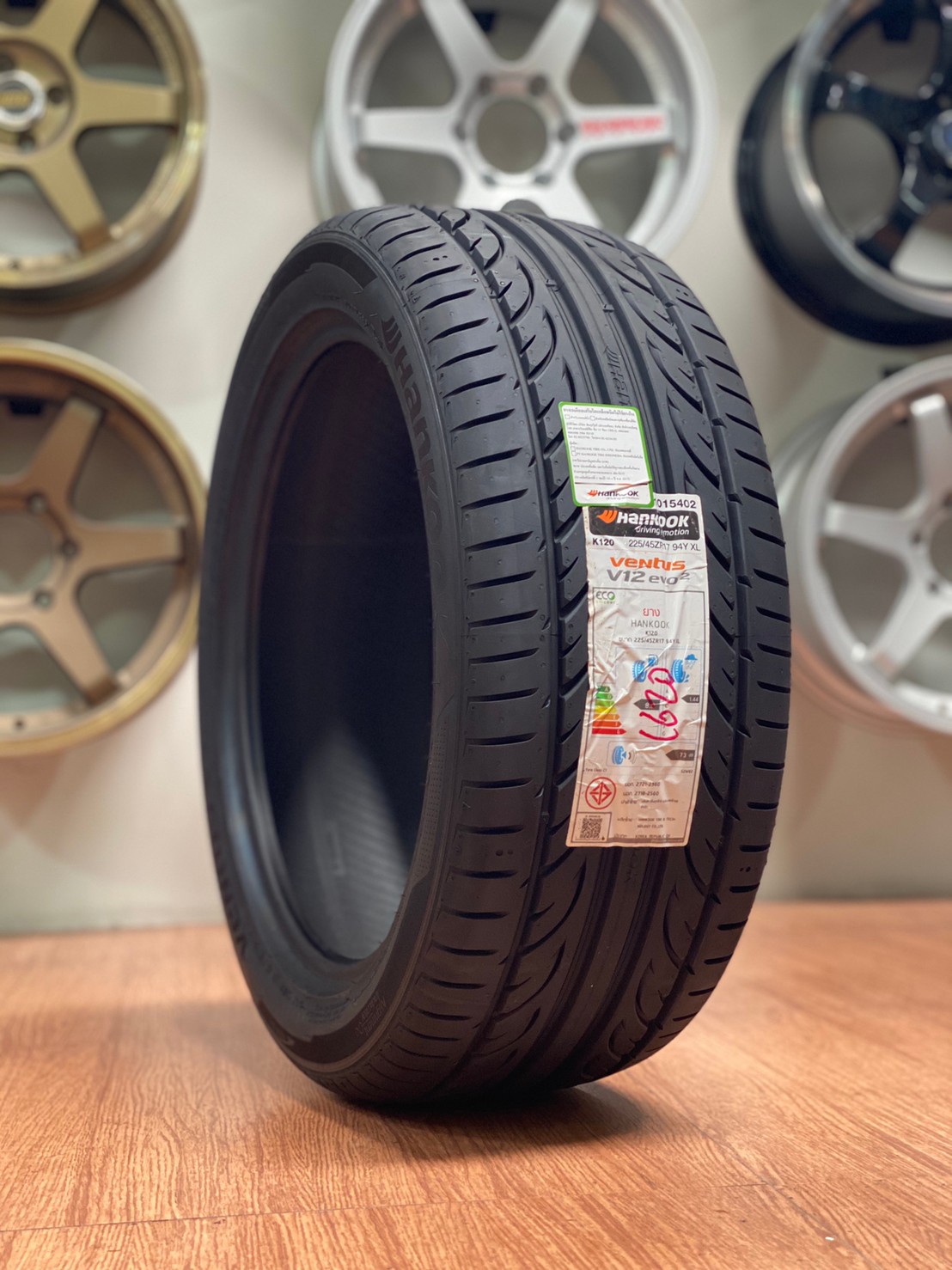 ยาง 225/45R17 Hankook V12ยางใหม่2020 ยางสมรรถนะสูง คุณภาพดีนุ่มเงียบ
