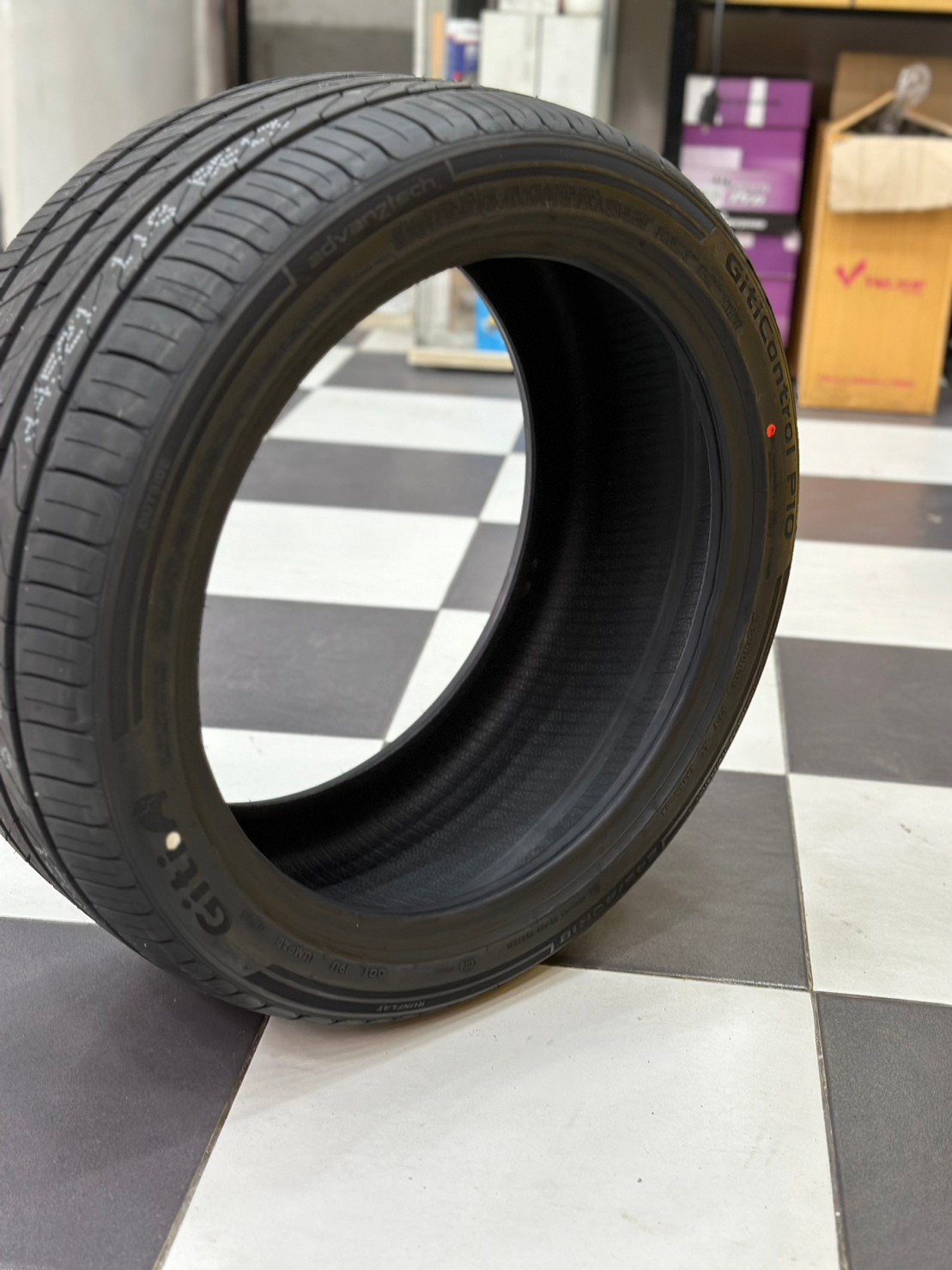 GITI Runflat ยางจีที รันแฟลต GITI Control P10 245/40RF18