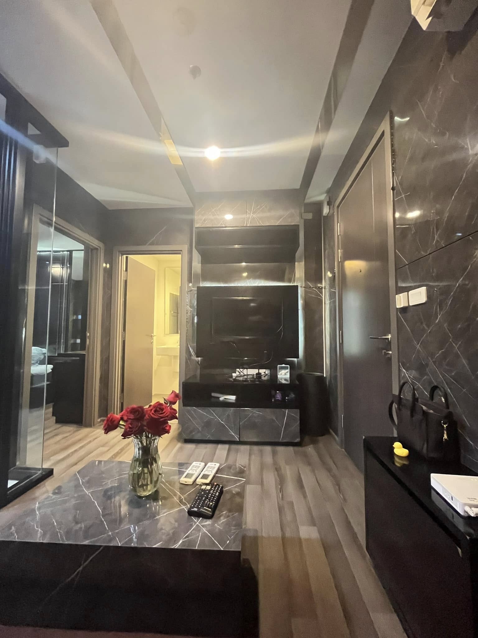 *FOR RENT* The base park east ใกล้ BTS อ่อนนุช
