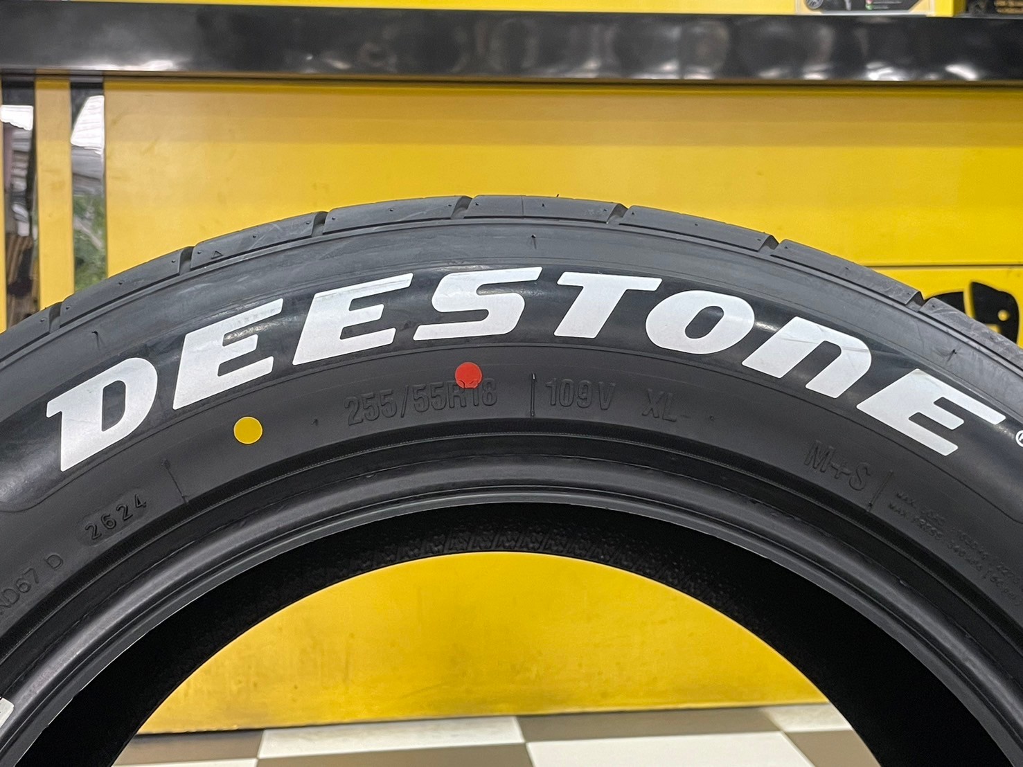 Deestone_Stromz_RS 255/55R18 ยางใหม่ปี2024 (4เส้น)