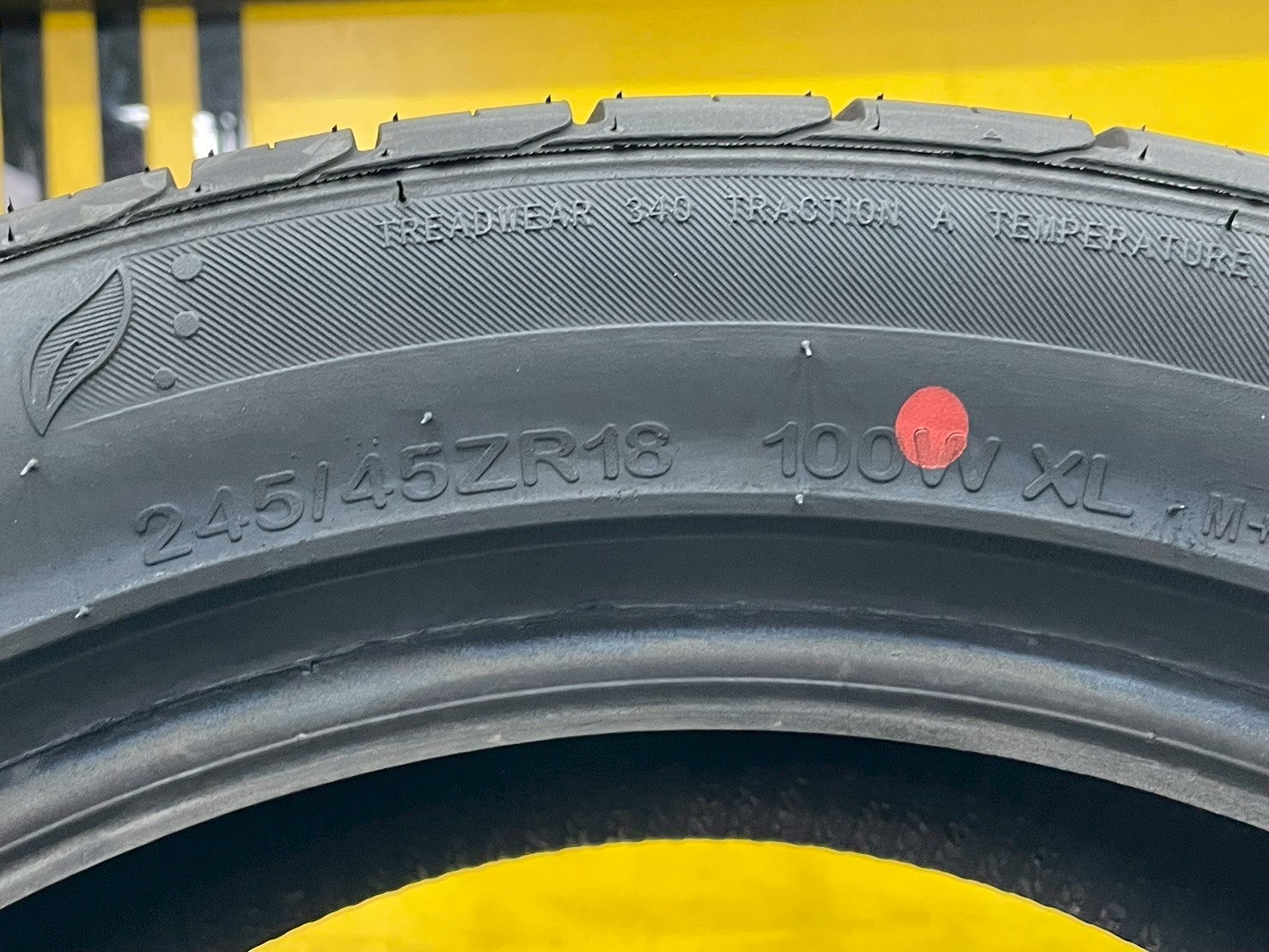 ยาง SAILUN Atrezzo SVA1 ขนาด 245/45R18 ยางใหม่ปี2025