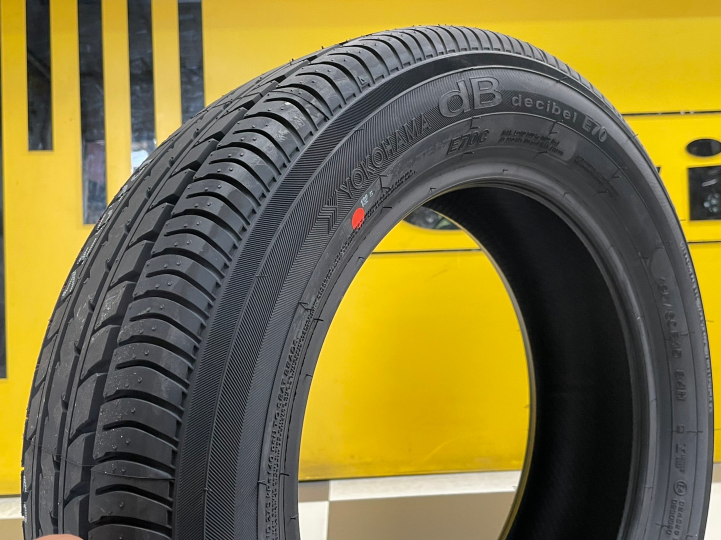 ยางใหม่YOKOHAMA ADVAN DB E70 185/60R15 ยางใหม่2022