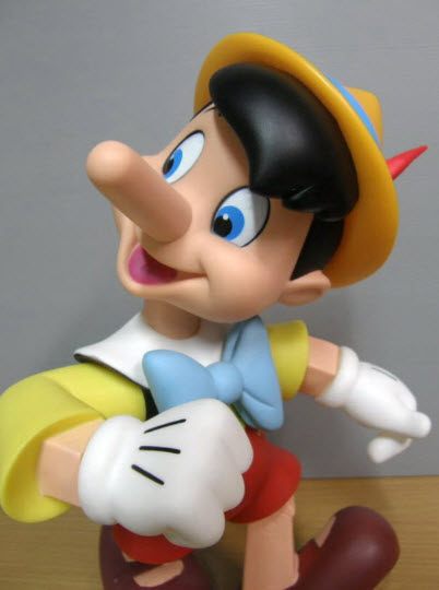 หุ่นไวนีลจมูกยาว พินอคชิโอ สูง 12 นิ้ว / ตัว (ญี่ปุ่น)