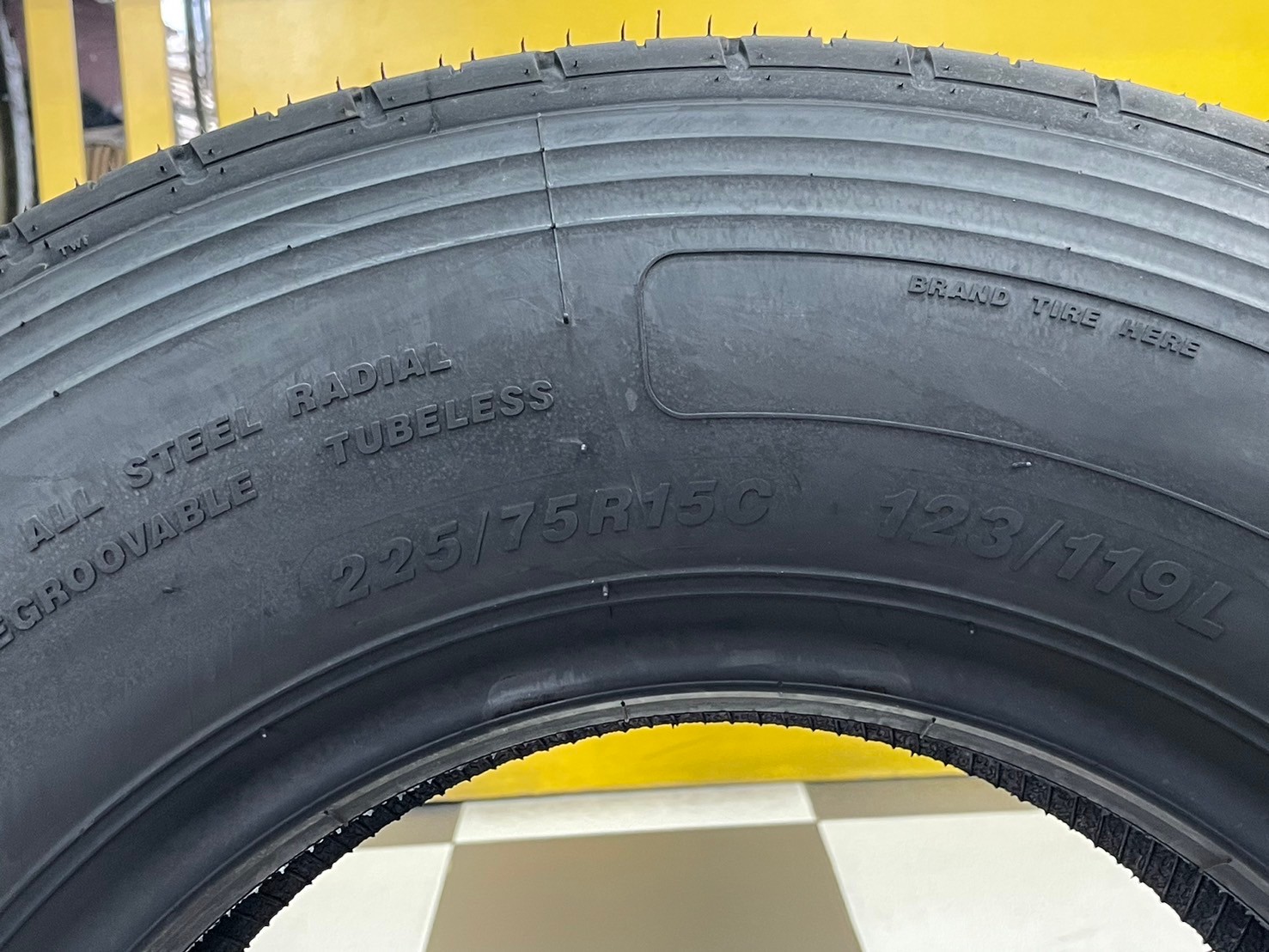🔥ยางสายบรรทุกยังมีโปรโมชั่นอยู่นะคะ🔥 ยางบรรทุกดับเบิ้ลคอยน์ DOUBLE COIN 225/75R15 ยางใหม่ปี2024 ผ้าใบ14ชั้น
