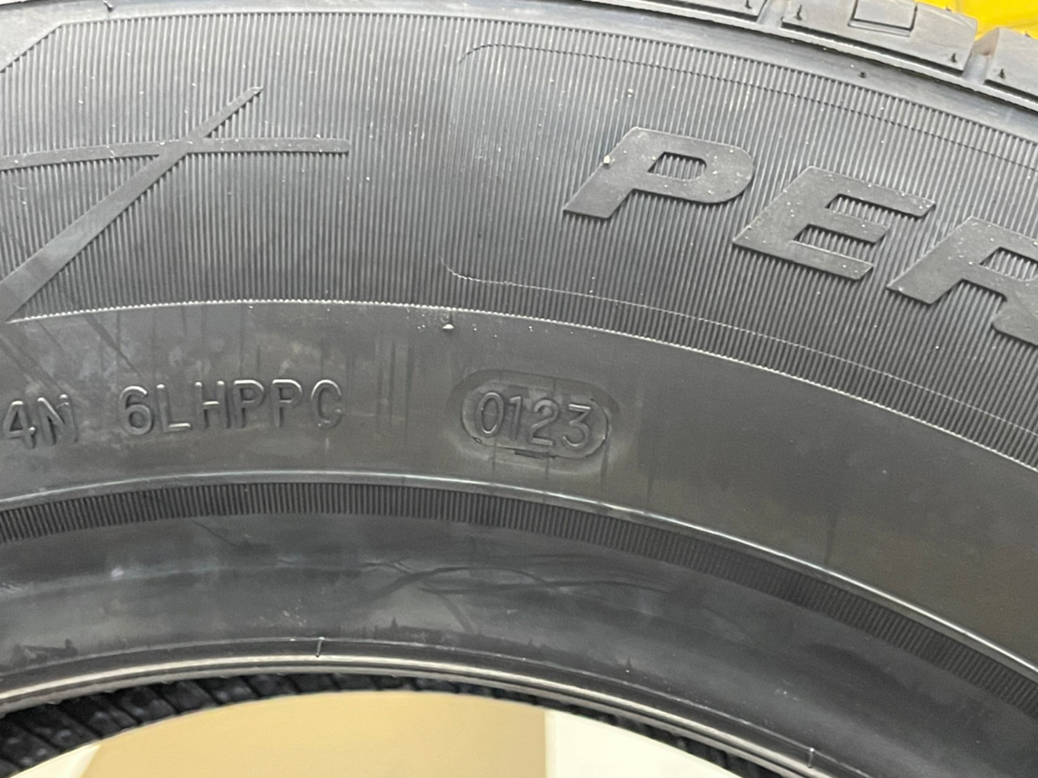 ยางใหม่AUSTONE SP602 185/65R14 ยางใหม่ปี2023 (4เส้น)