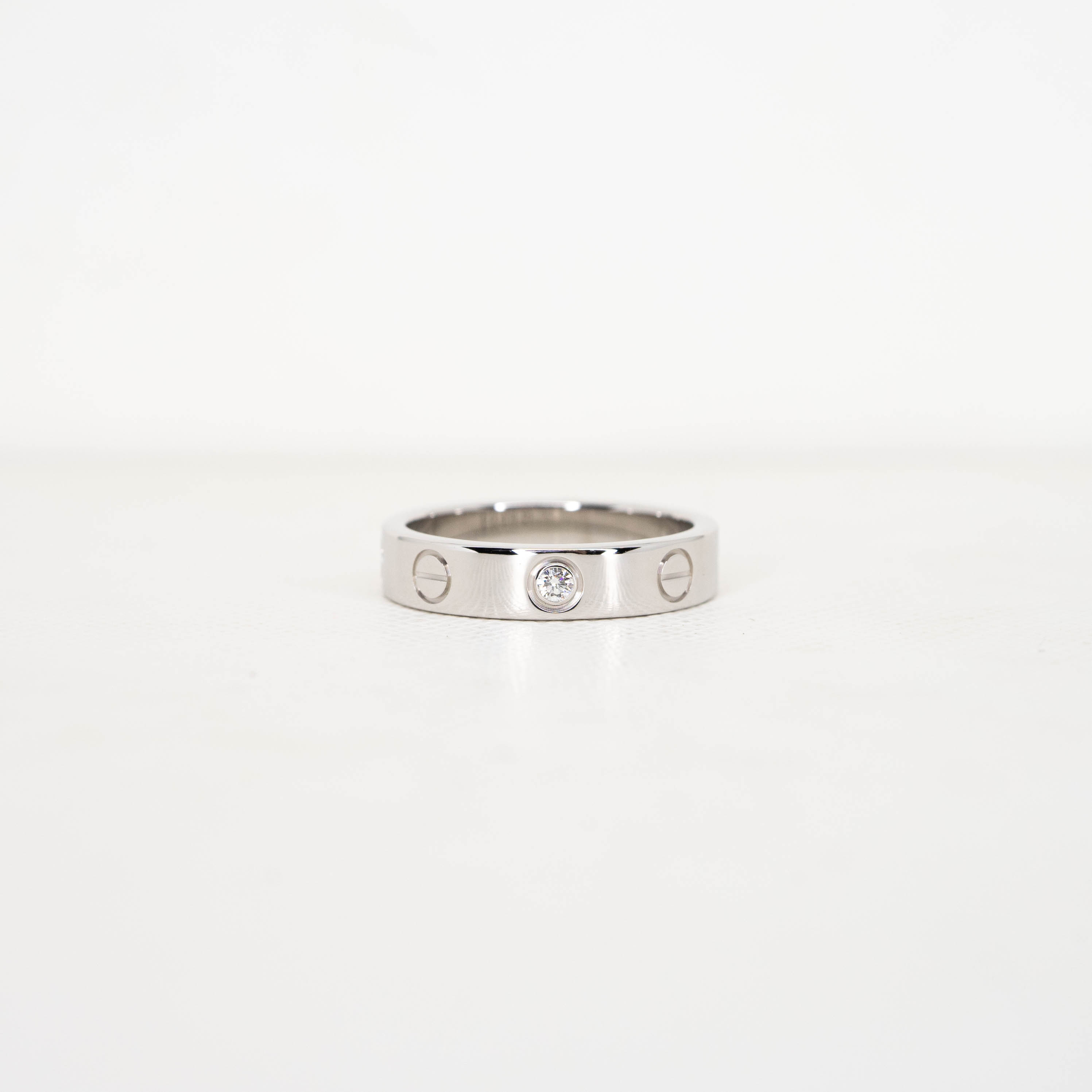 แหวน Cartier band 1Diamond ทองขาว18K ไซส์ 49# (Used)