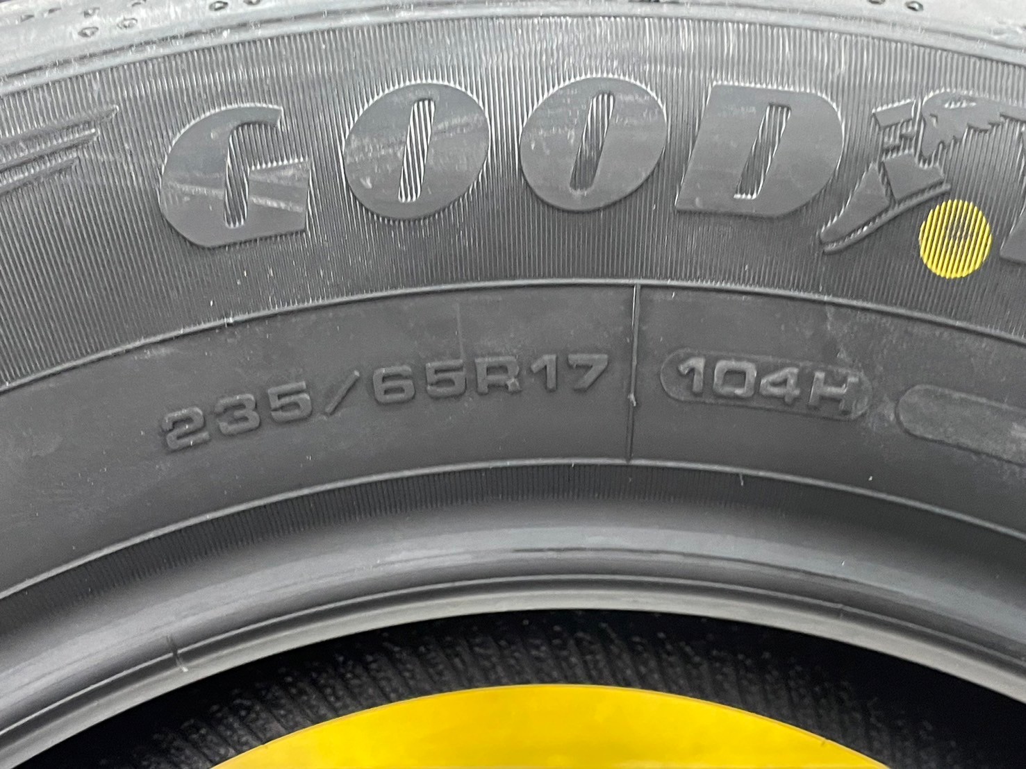 ยางใหม่ Goodyear EfficientGrip Performance 235/65R17 ยางใหม่ปี2024