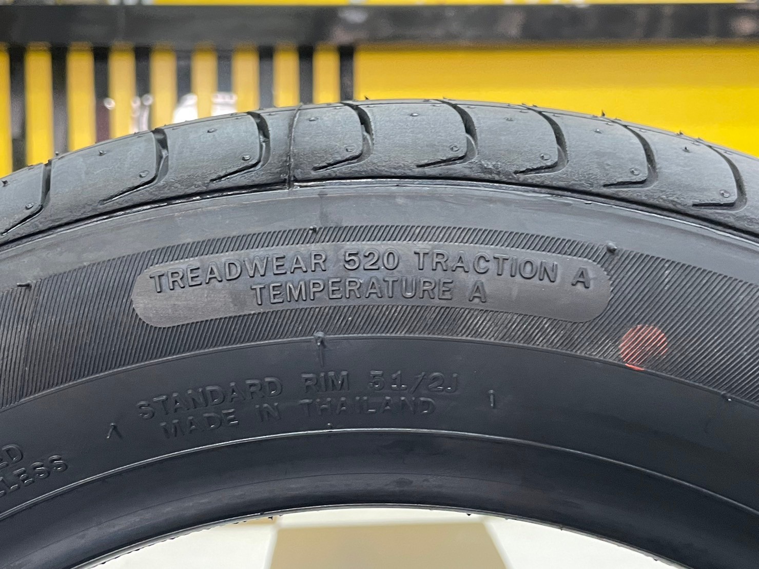 ยางรถยนต์คุณภาพดี Linglong(หลิงหลง) Crosswind HP 185/60R15 ยางใหม่ปี2024 ยางผลิตไทย