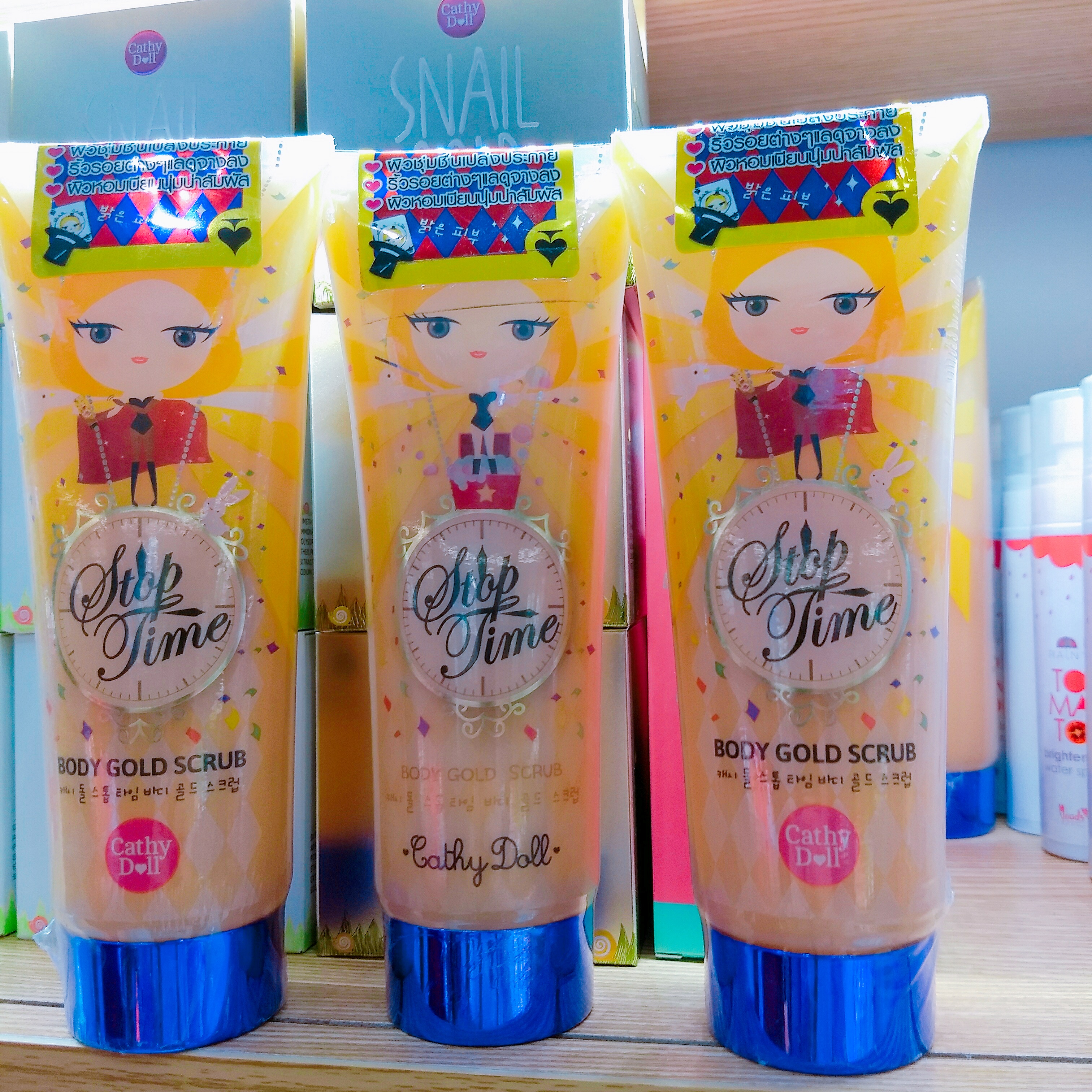Cathy Doll Stop Time Body Gold Scrub 240ml สครับทองคำขัดผิวประกายวิ้ง
