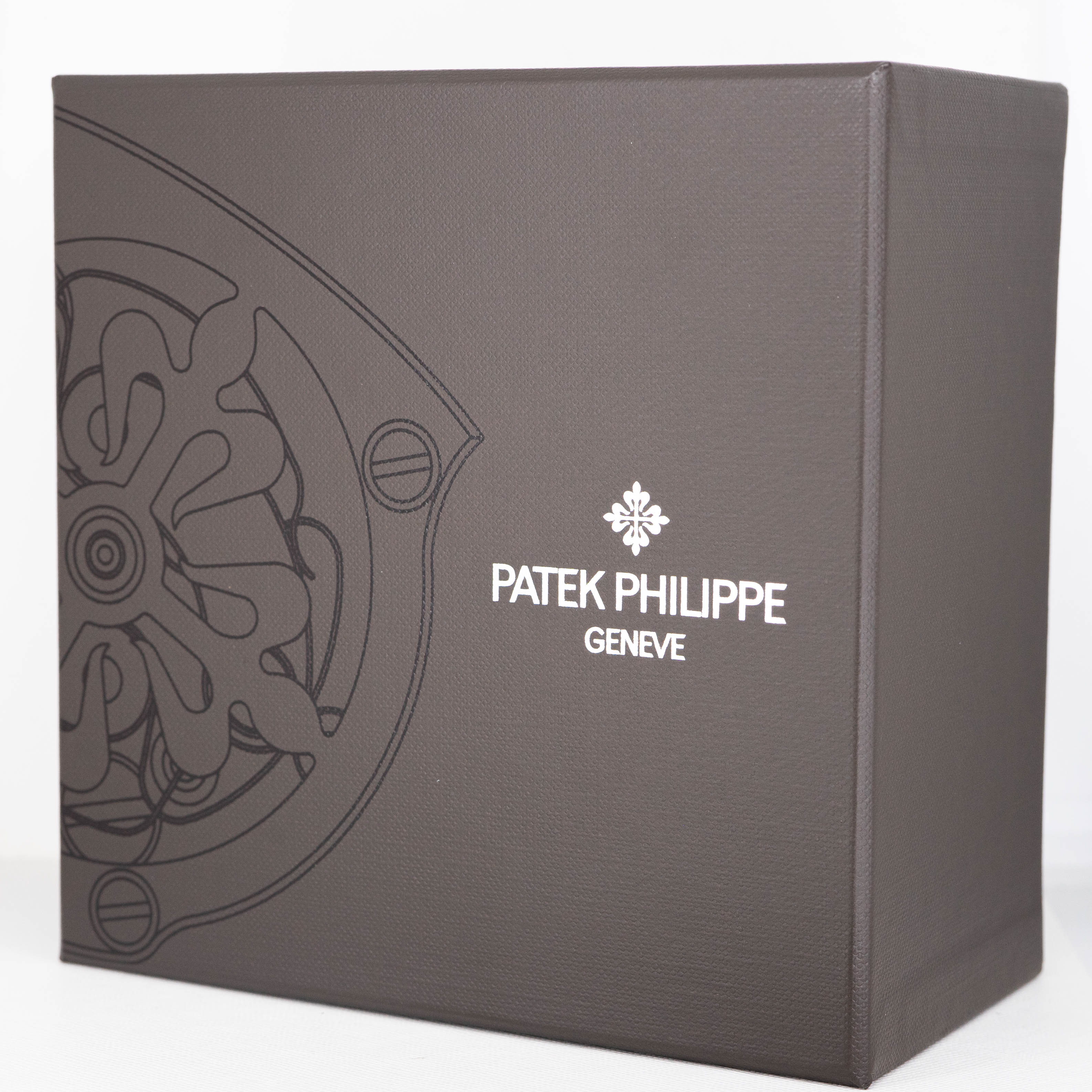 กระดุมข้อมือ Patek Philippe Calatrava Cross Cuff Links. Calatrava Cross decoration, guilloched outer ring. ทองขาว18K Ref.205.9089G-001 (Used) +กล่องและถุงผ้า