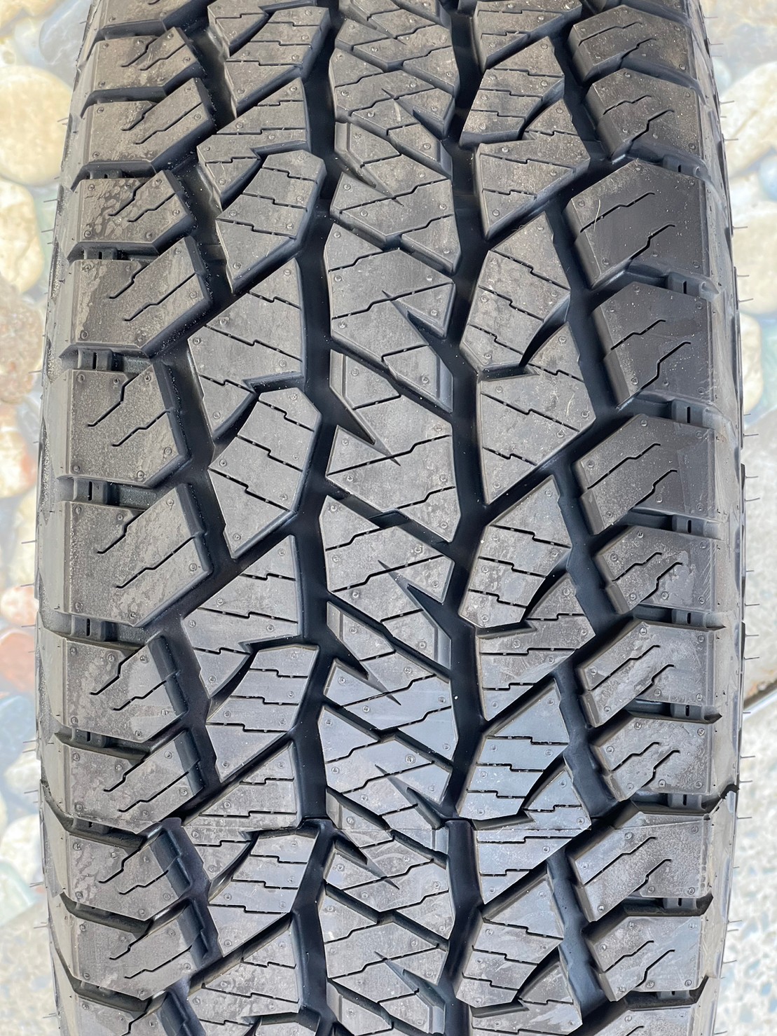 PROMOTION ยางใหม่ HANKOOK AT2 RF11 265/70R16 ยางตัวหนังสือสีขาว ยางฮันคุ๊กยางใหม่ปี2023