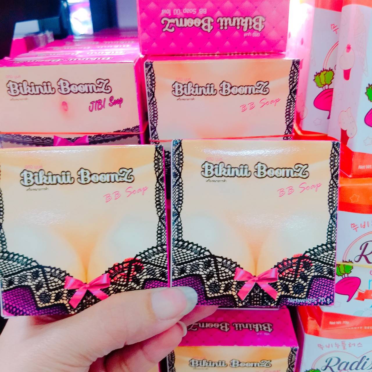 Bikinii Boomz BB Soap 70g (1ก้อน)+Bikinii boomz บิกินี่ บลูม อาหารเสริมดูแลหน้าอก อกใหญ่