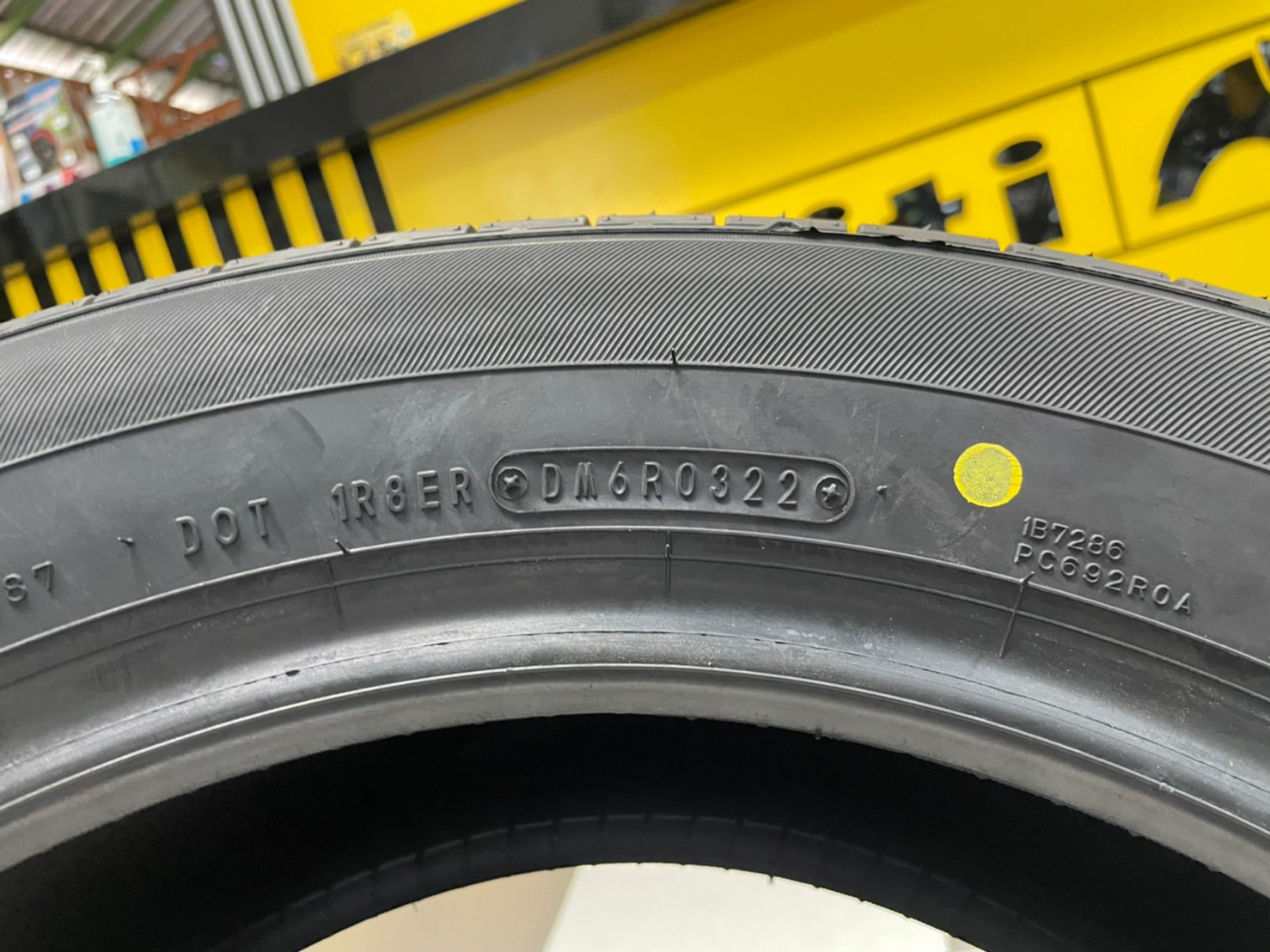 ยางใหม่ DUNLOP ENASAVE EC300+ 215/60R17 ยางใหม่ปี2022