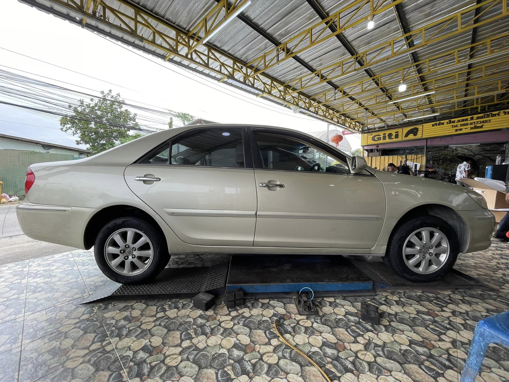 TOYOTA_CAMRY เปลี่ยนยาง #OTANI #KC2000 215/60R16