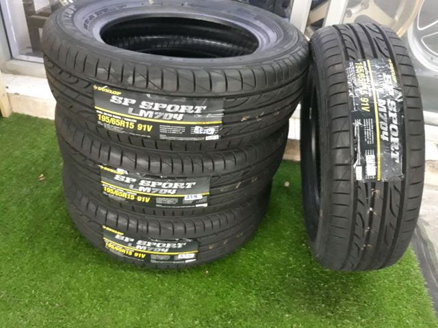 ยางใหม่คุณภาพดี Dunlop SP SPORT LM704 ขนาด 195/60R15 ยางปลายปี16