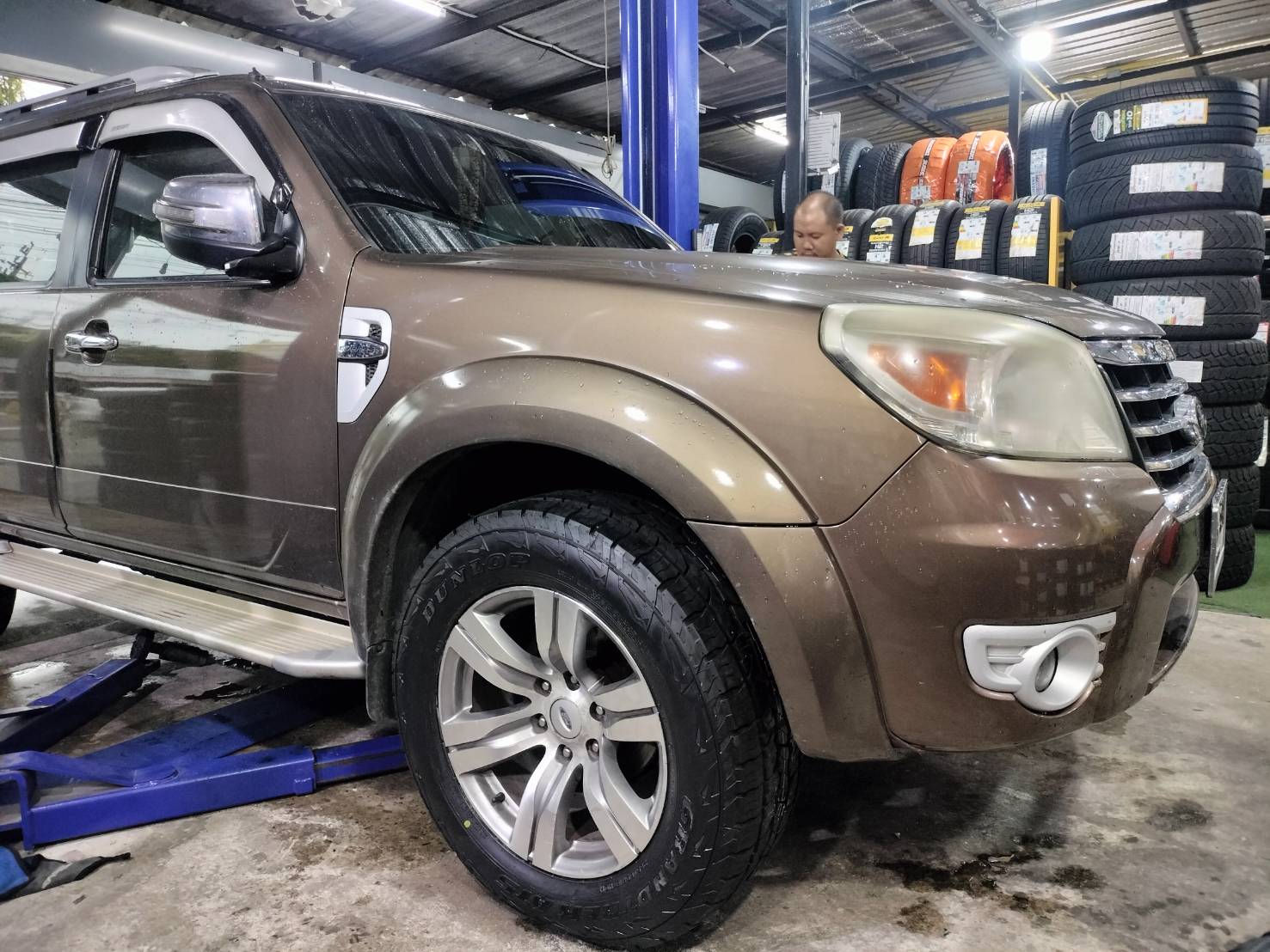 🚘#FORD_EVEREST เปลี่ยนยาง 🛞 #DUNLOP_AT5_265/60R18