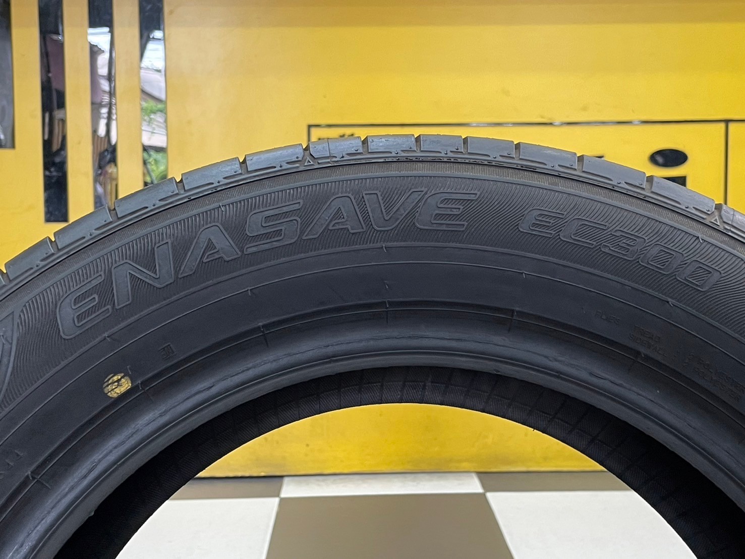 ยางดันลอป #DUNLOP_EC300 215/55R16 ยางใหม่ ปีเก่าปี19 (มี1เส้น)