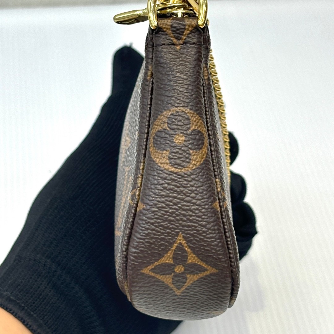 กระเป๋าLv mini pochette มือสอง