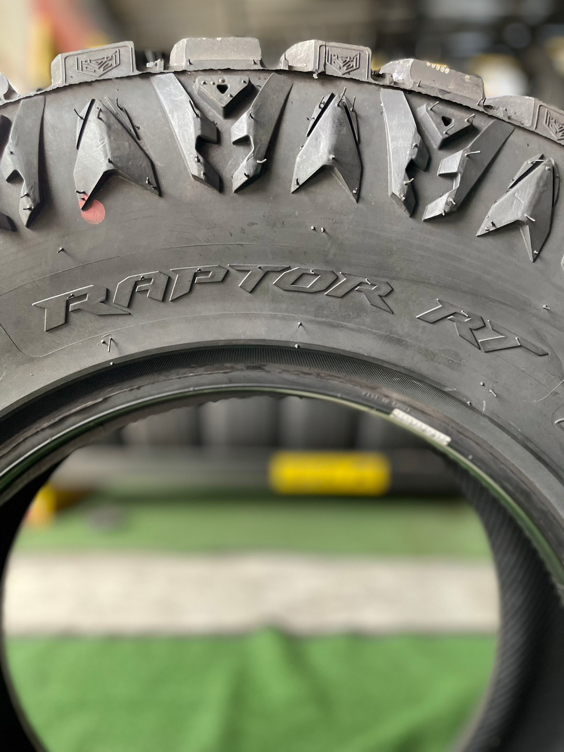ยางใหม่ Cosmis Raptor RT 265/70R16 ยางใหม่ปี2023 (ราคาโปรโมชั่นพิเศษสอบถามราคาได้ค่ะ)