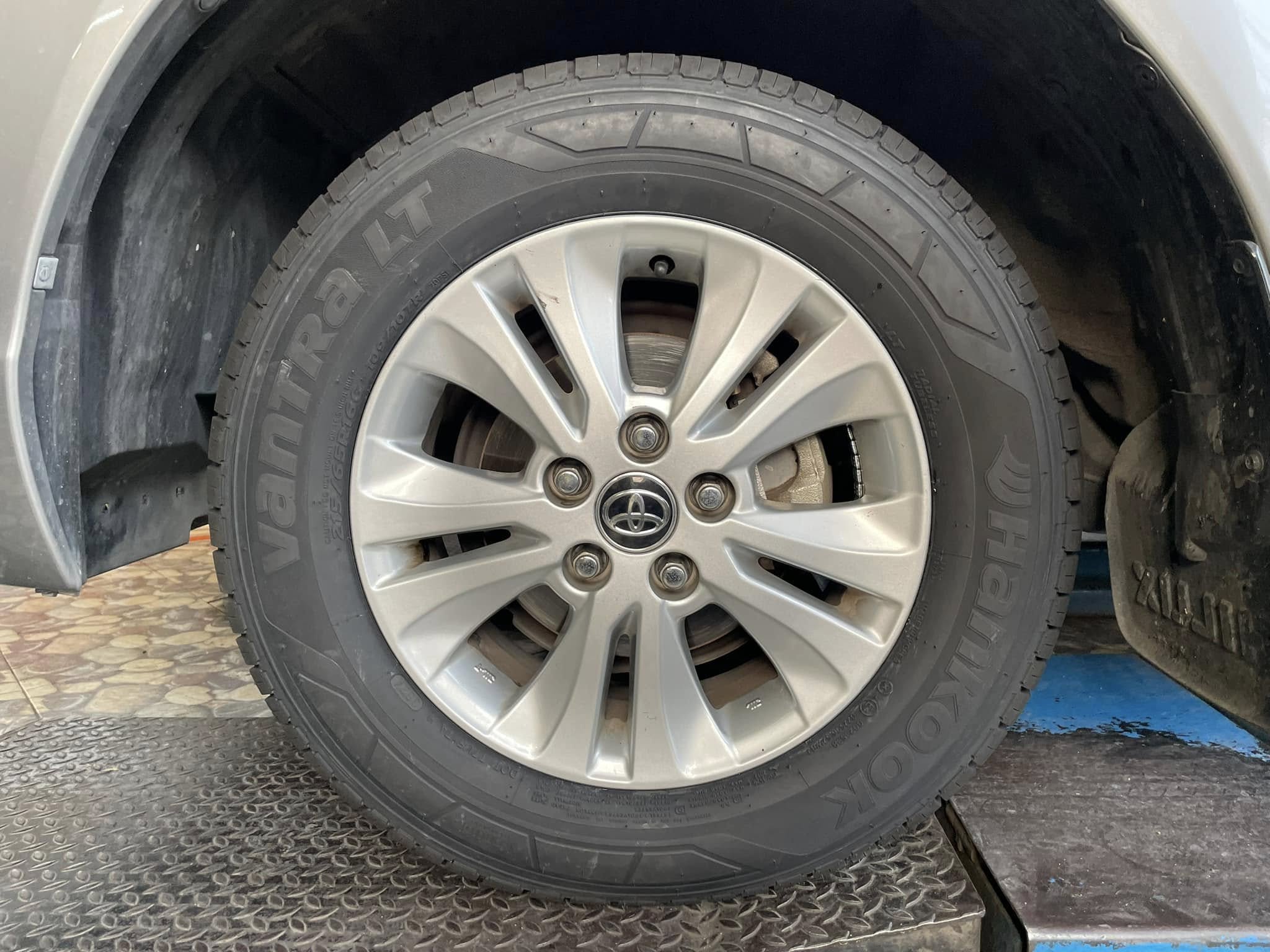 #TOYOTA_REVO 🚘❤️💫 🛞🐘#HANKOOK #VANTRA LT 215/65R16 ❤️ #บริการตั้งศูนย์