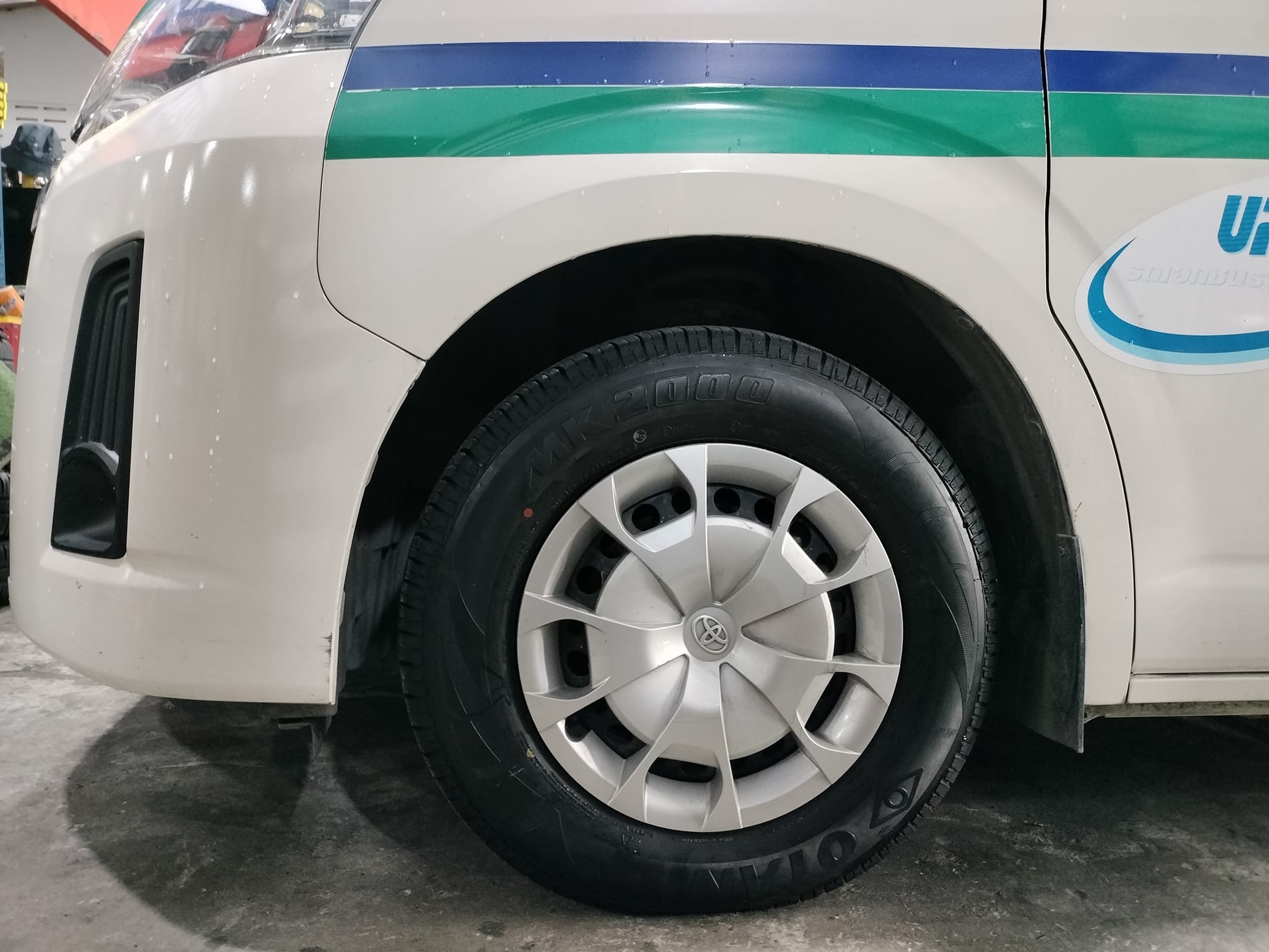 #TOYOTA_COMMUTER #OTANI_MK2000_235/65R16