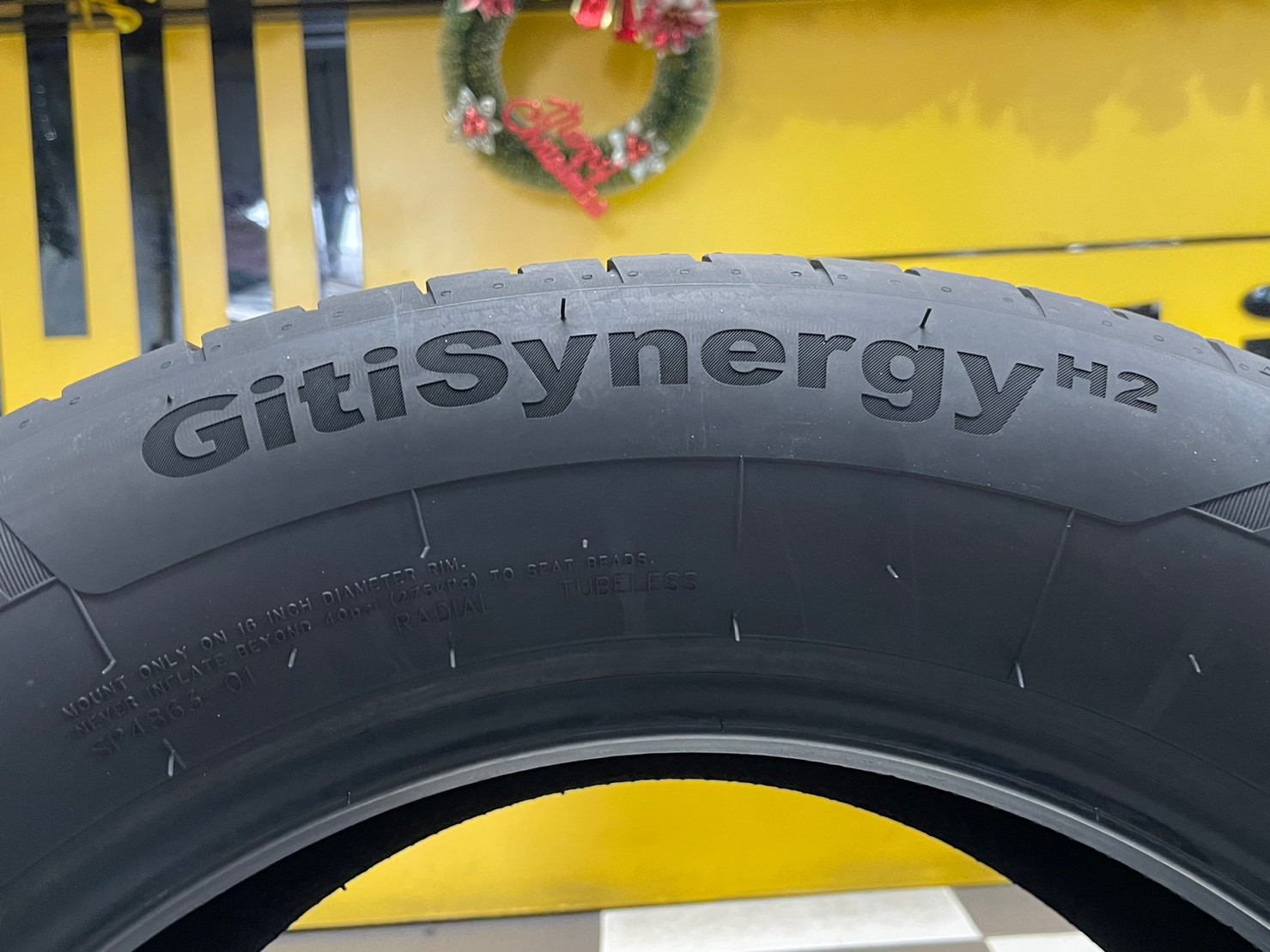 225/55R16 ยางใหม่ GITI SynergyH2 ยางใหม่ปี2023 ราคาโปรโมชั่นพิเศษ พร้อมติดตั้งฟรี