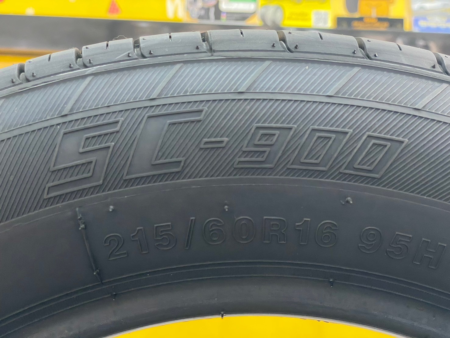 KINTO SC900 215/60R16 ยางใหม่ปี2024