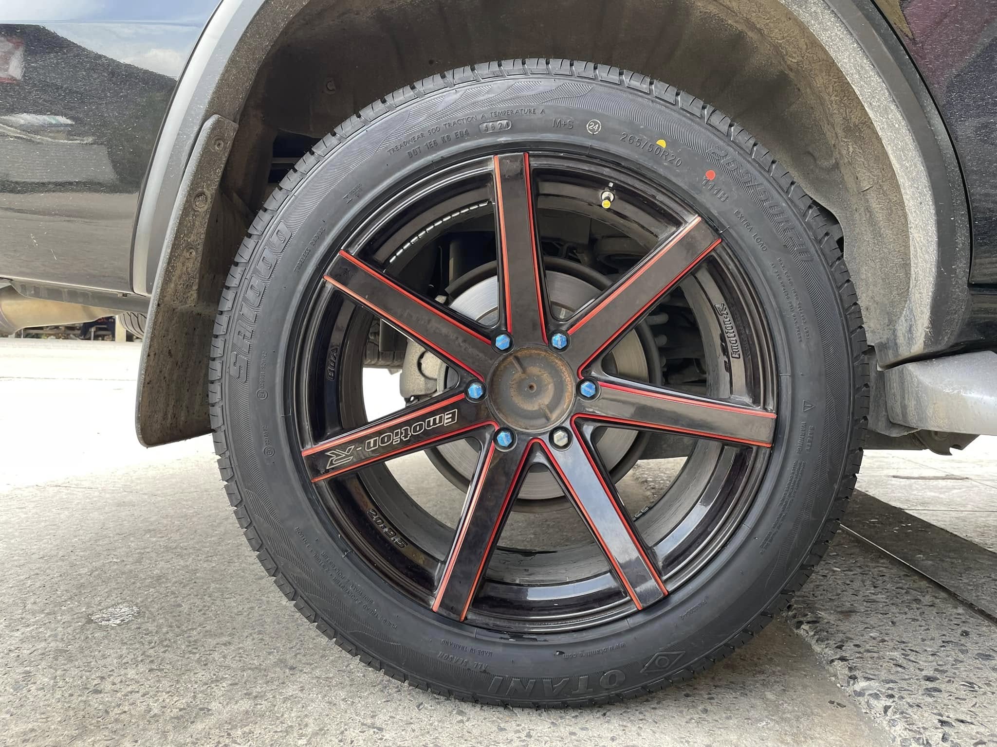 🚘 #TOYOTA_FORTUNER🛞 #เปลี่ยนยาง #OTANI #SA1000 265/50R20 #บริการตั้งศูนย์ล้อ🛞