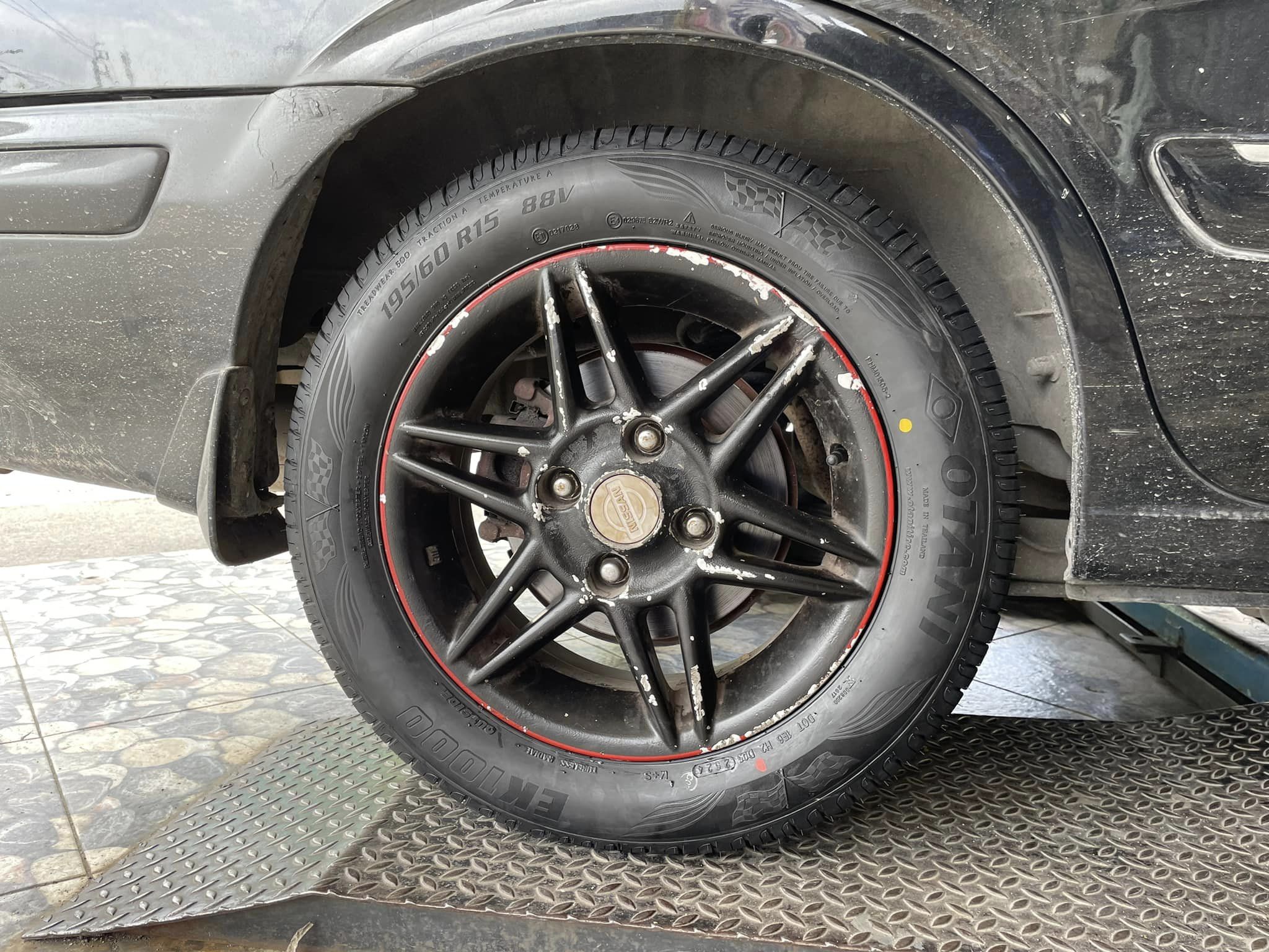 NISSAN_SUNNYเปลี่ยนยาง #OTANI #EK1000 195/60R15