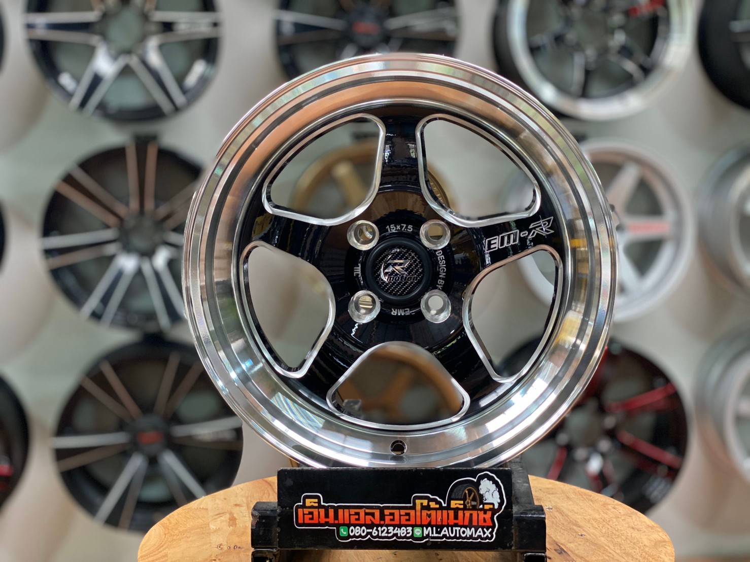 ล้อแม็กซ์ Emotion-R รุ่นW1R ล้อขอบ15 กว้าง7.5 ออฟ35 4รู100 สีดำขอบเงา(BMSP)