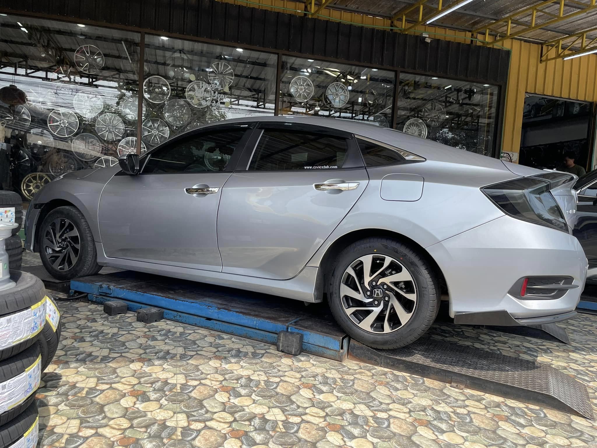 🚘 #HONDA_CIVIC🛞 #OTANI #KC2000 215/55R16