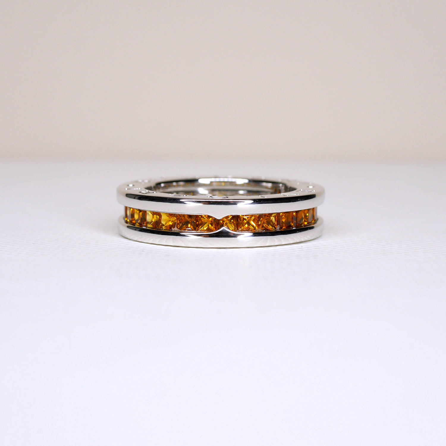 **Sold** แหวน Bvlgari B.zero1 1band with Orange Garnet ทองคำขาว 18K ไซส์49# (Used) (Wg)