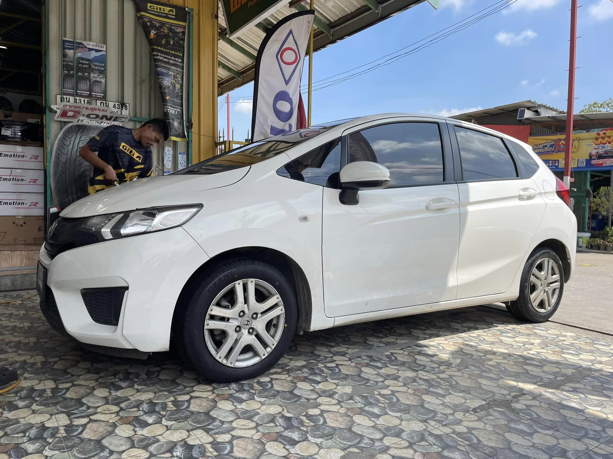 🚘 #HONDA_JAZZเปลี่ยนยาง #OTANI #EK1000 185/60R15