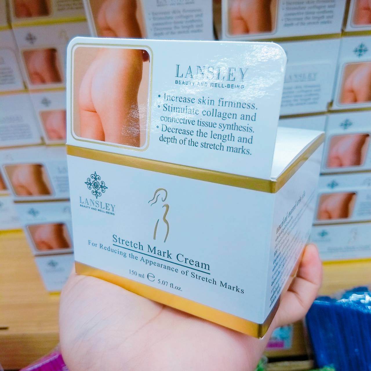 Lansley Fade-Fast Stretch Mark Cream แลนซ์เลย์ ครีมแก้ริ้วรอยแตกลาย 150 ml