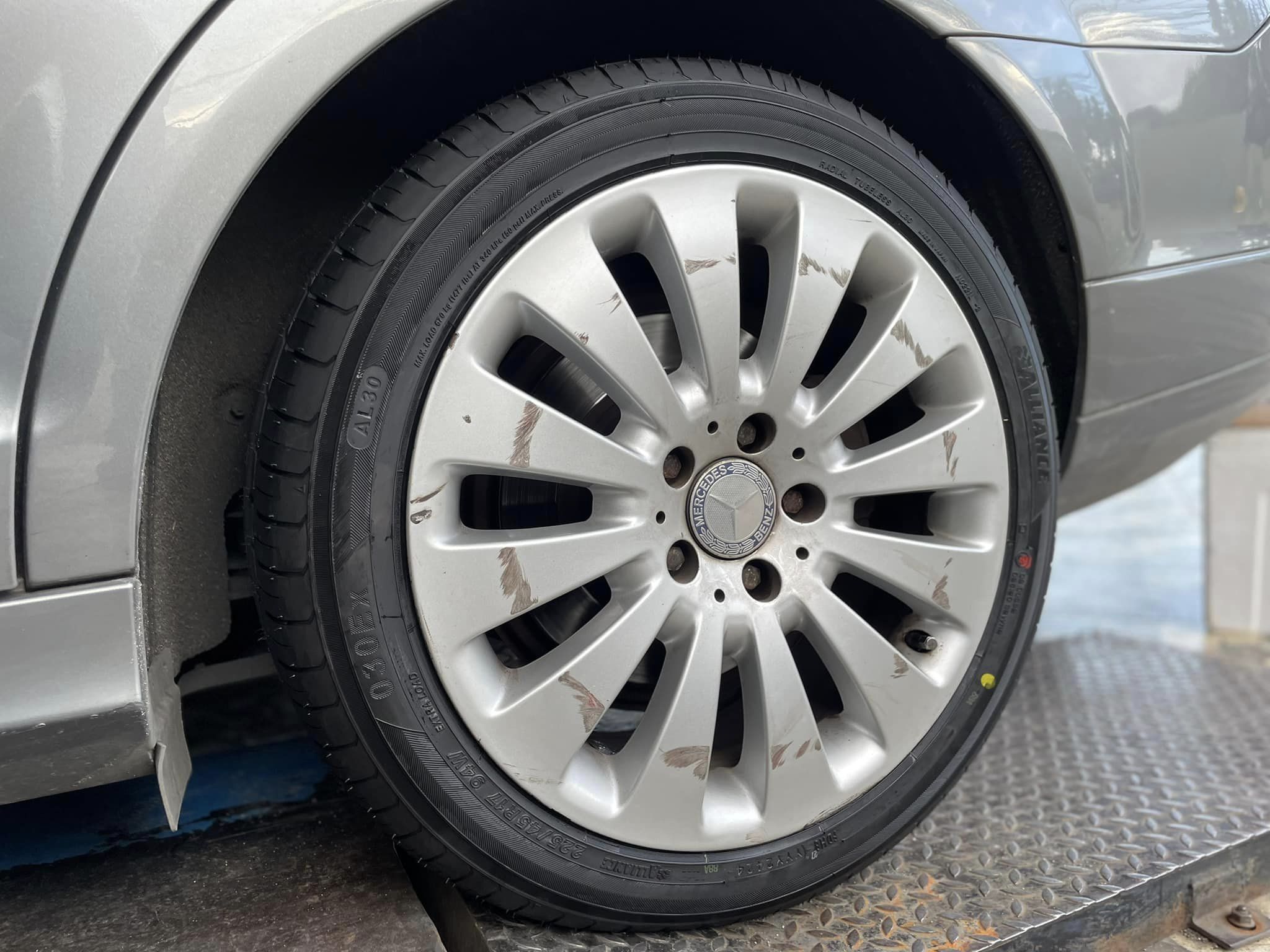 🛞❤️ #BENZ_C200 🚘เปลี่ยนยาง 💫 🛞🐘#ALLIANCE_030EX_225/45R17 ❤️ 🛞 #บริการตั้งศูนย์🛞