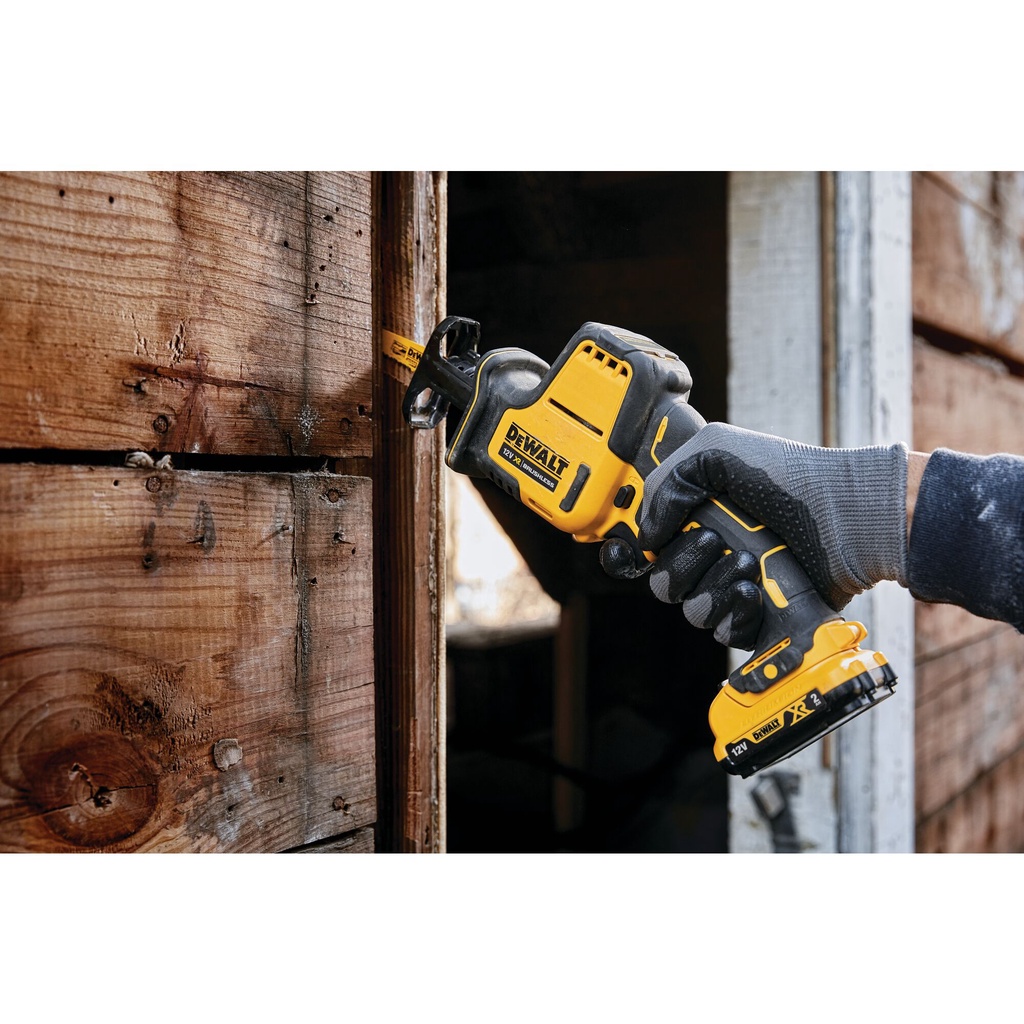 เลื่อยชักมือเดียวไร้สาย ไร้แปรงถ่าน 12V Max เฉพาะตัวเครื่อง รุ่น DCS312N-KR DEWALT
