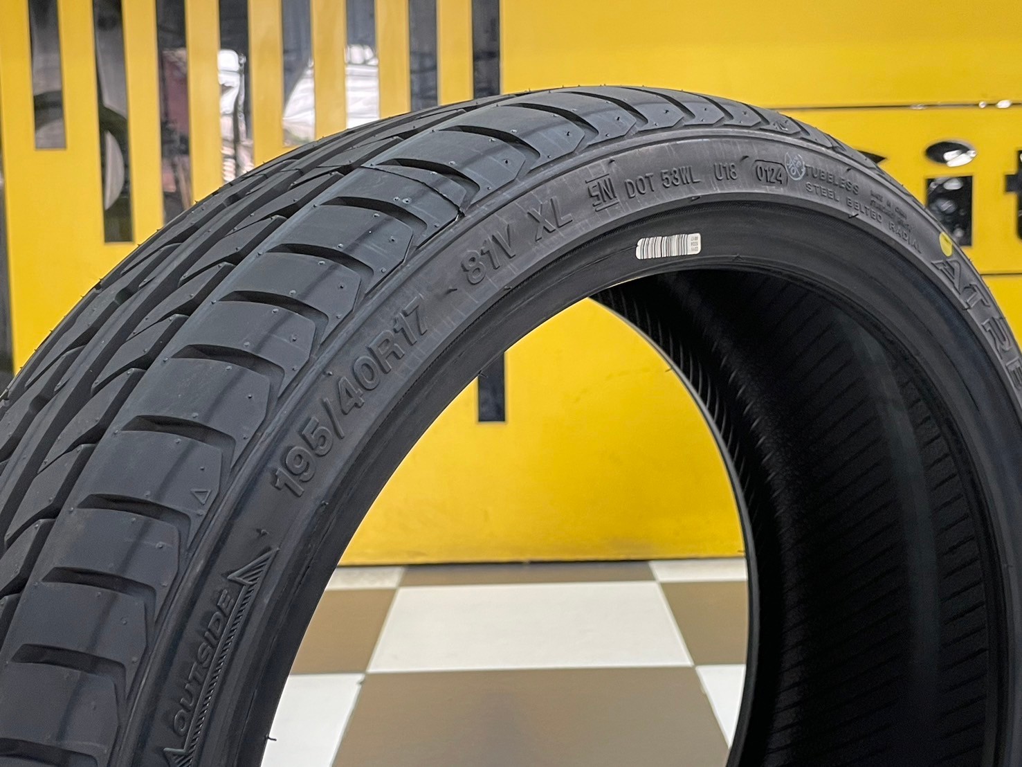ยาง SAILUN Atrezzo ZSR ขนาด 195/40R17 ยางใหม่ปี2025