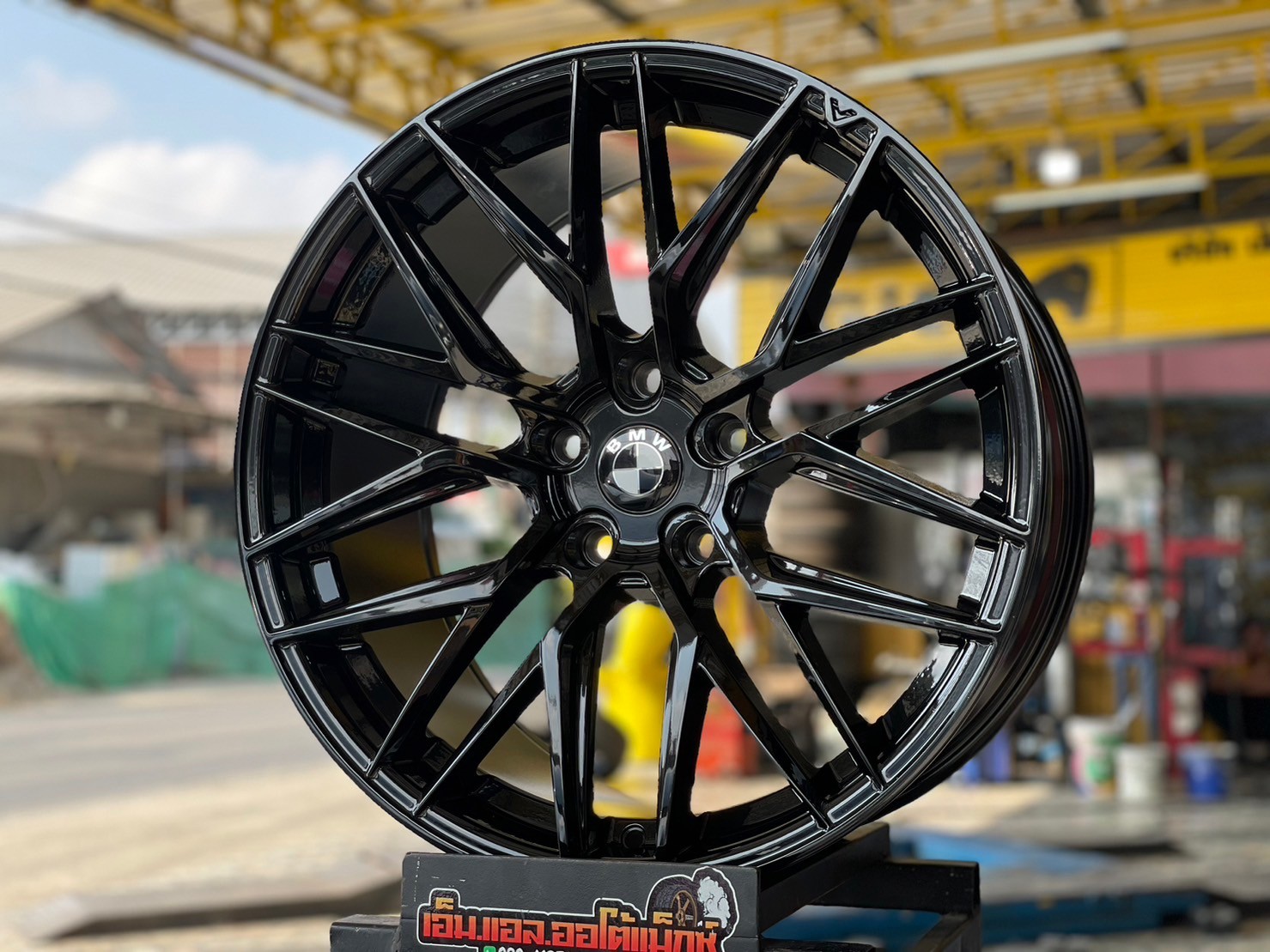 ล้อแม็กซ์ Vorsteiner (MF-1202) ขอบ 19นิ้ว สีดำเงา ล้อหน้า 8.5-19นิ้ว 5รู120 Offset38 CB72.6 ล้อหลัง 9.5-19นิ้ว 5รู120 Offset38 CB72.6