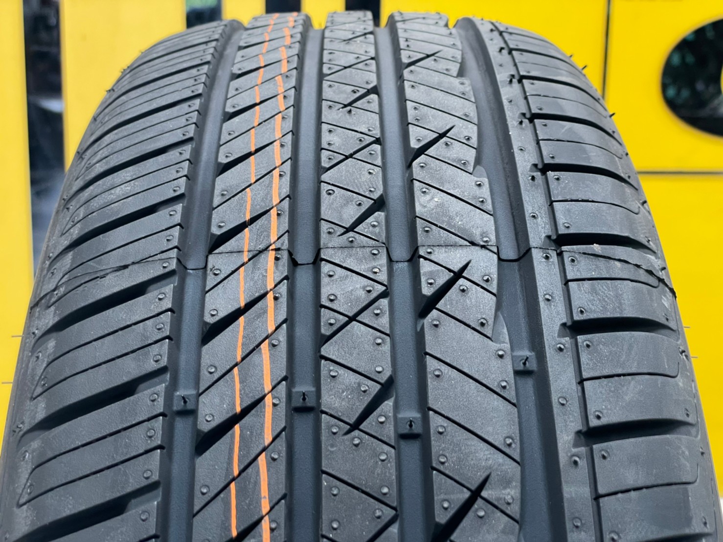 ยางLaufenn S Fit As 215/55R17 ยางใหม่ปี2022 ยางสัญชาติเกาหลี